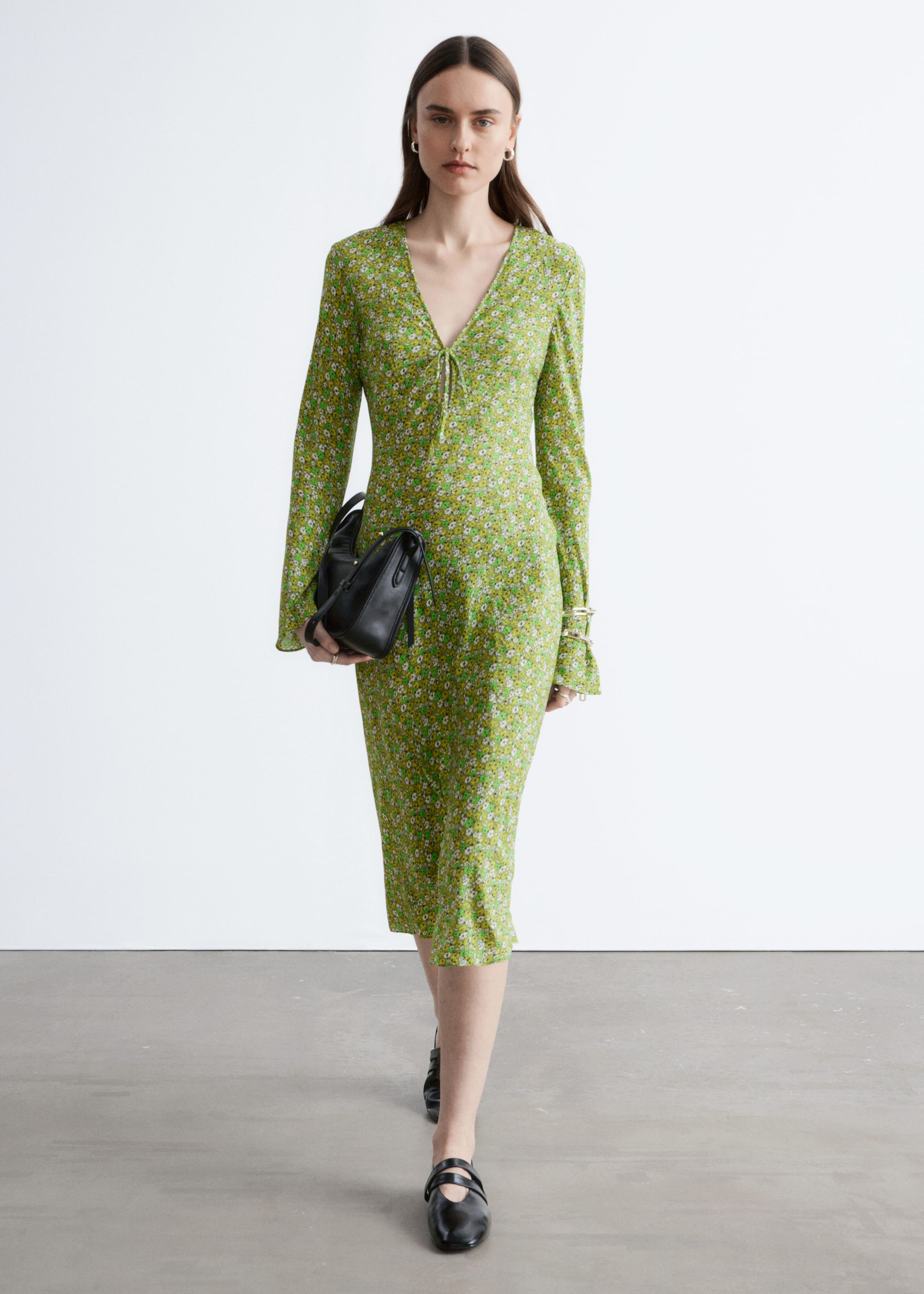 Floral V-Neck Midi Dress - Green/Floral Pattern - Lookbook