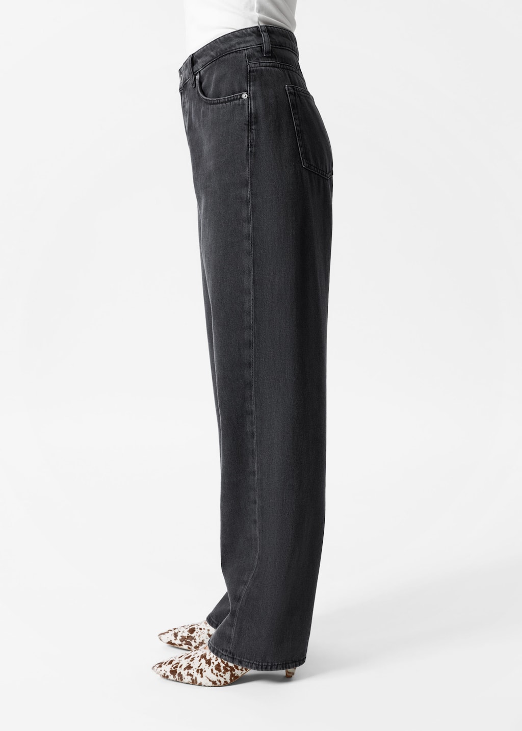Image of Relaxed Tapered Jeans