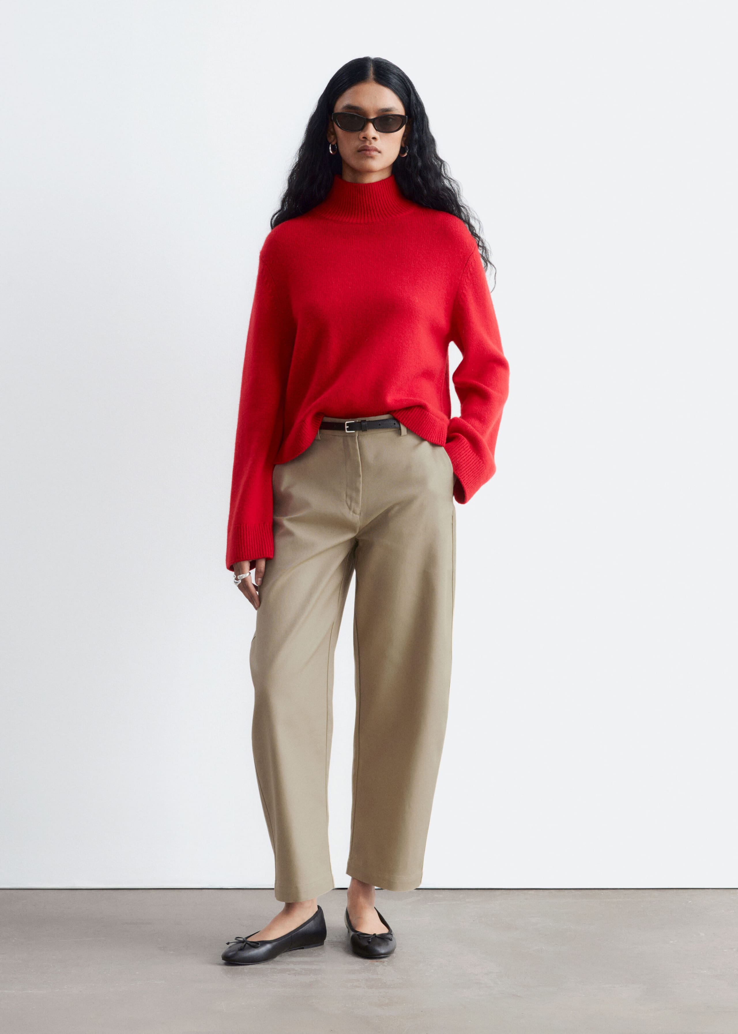 Cotton Twill Barrel Leg Trousers - Beige - Lookbook
