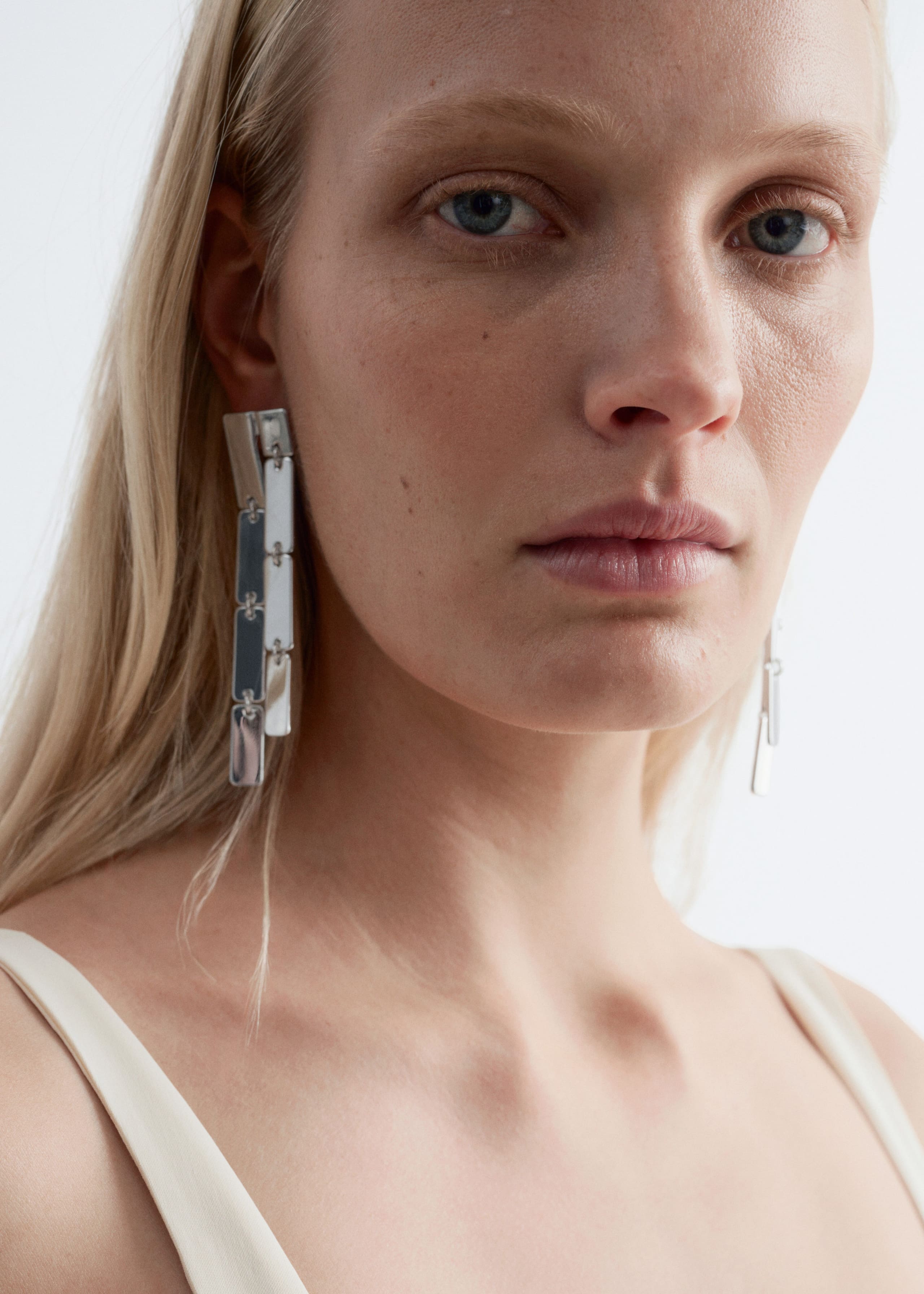 Image of Interlinked Pendant Earrings