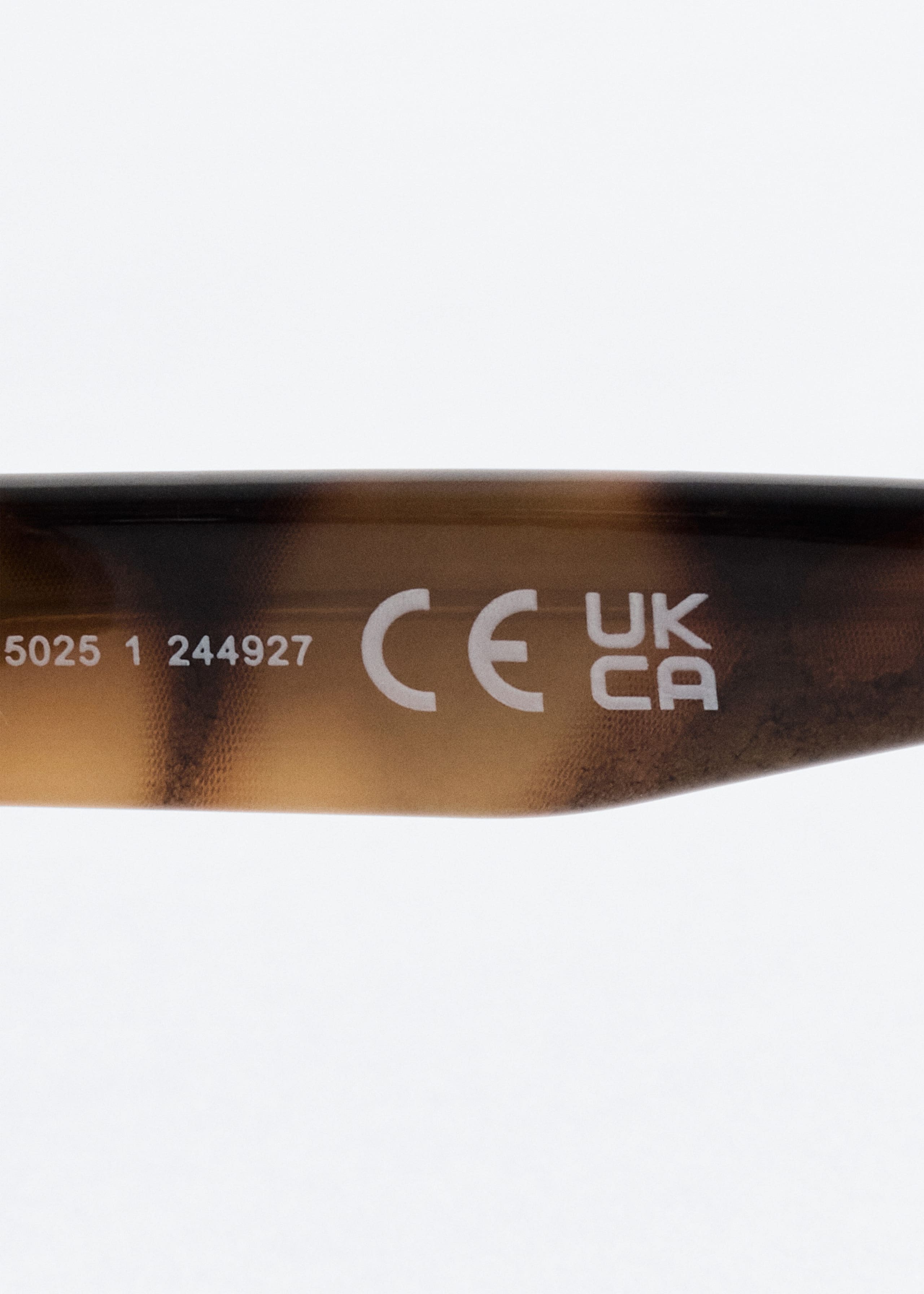 Lunettes de soleil Cat Eye - {{variantName}} - Descriptive Detail