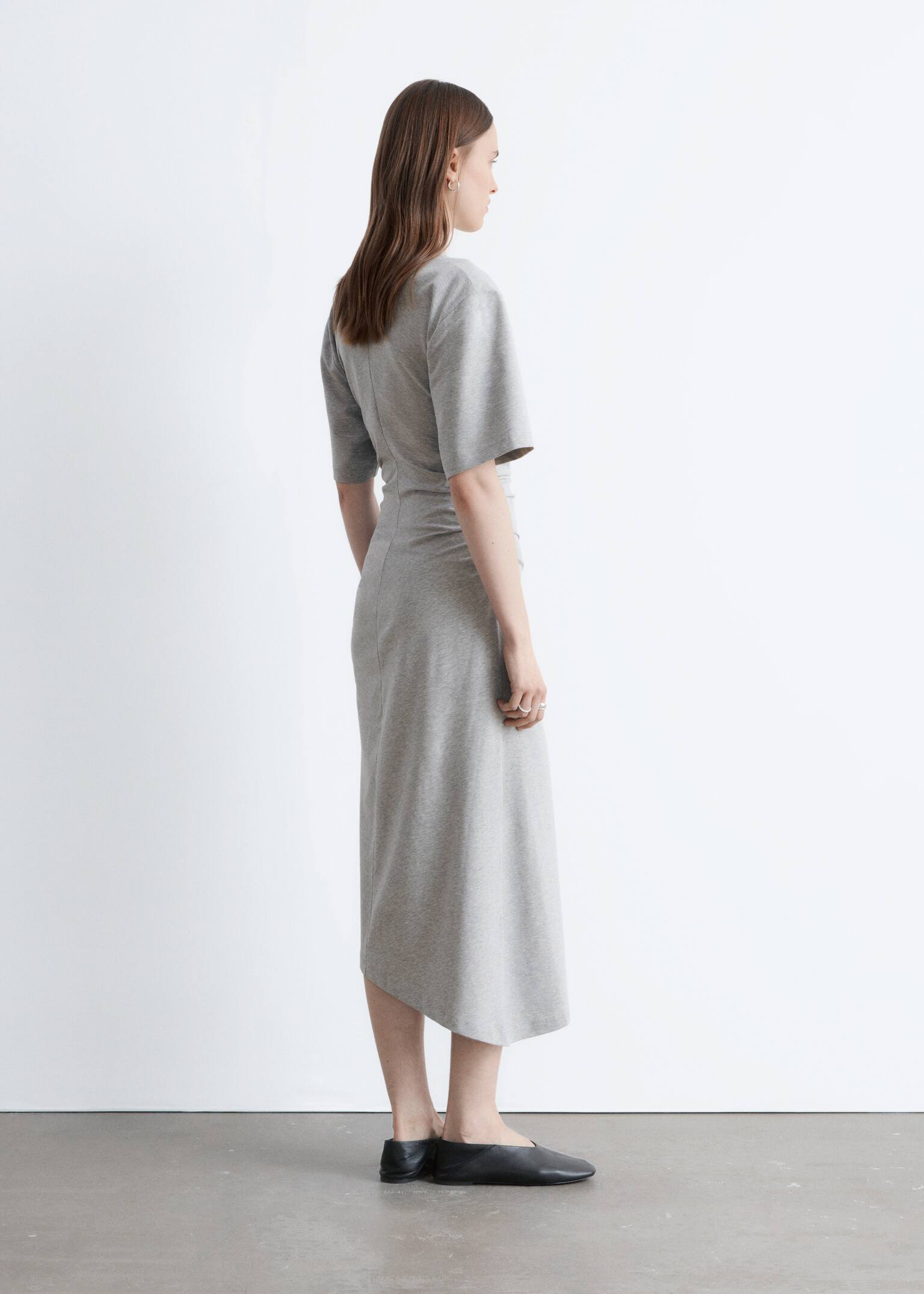 Asymmetric Midi T-Shirt Dress - Light Grey/Dark Brown - 5