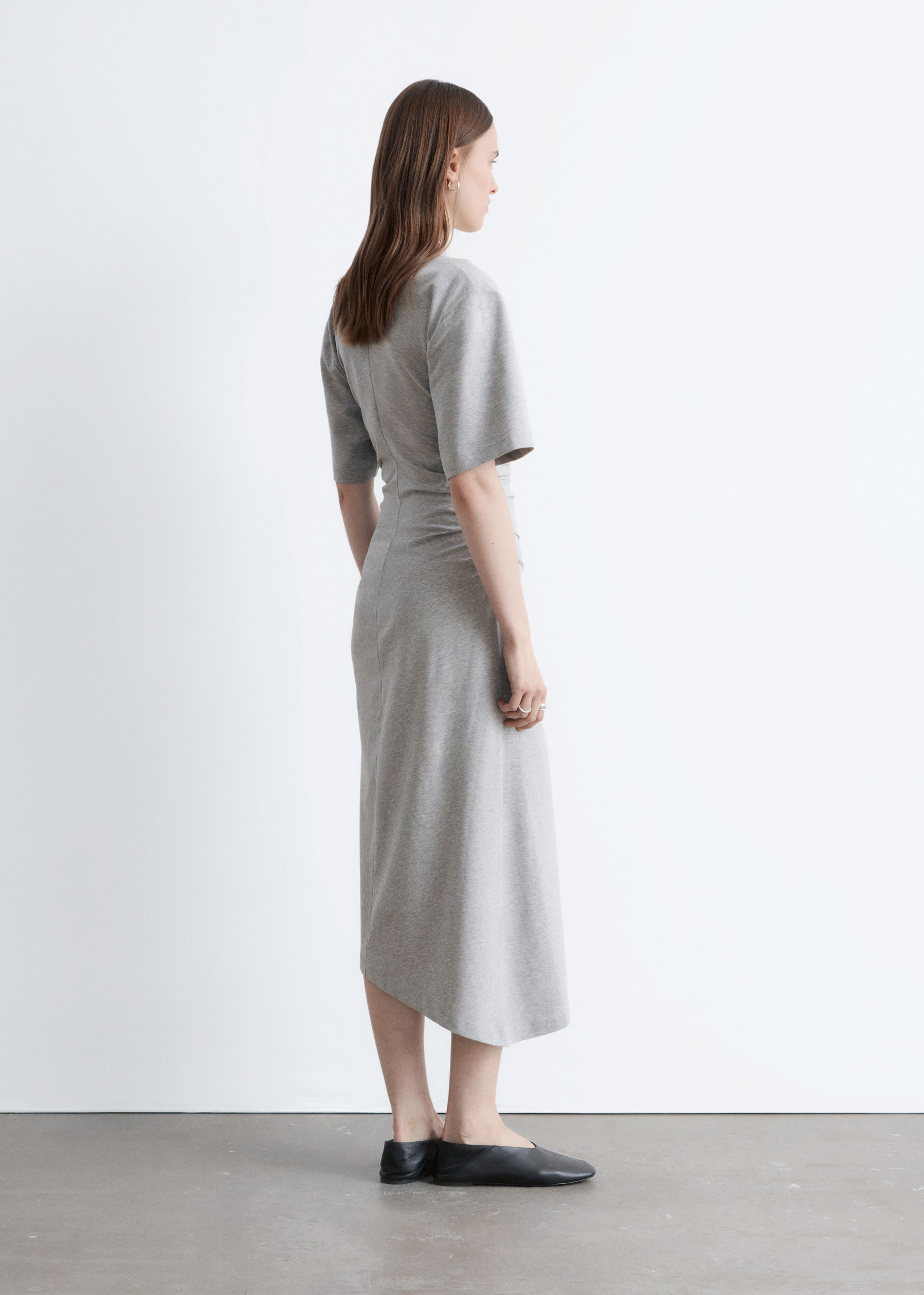 Image of Robe T-shirt midi asymétrique