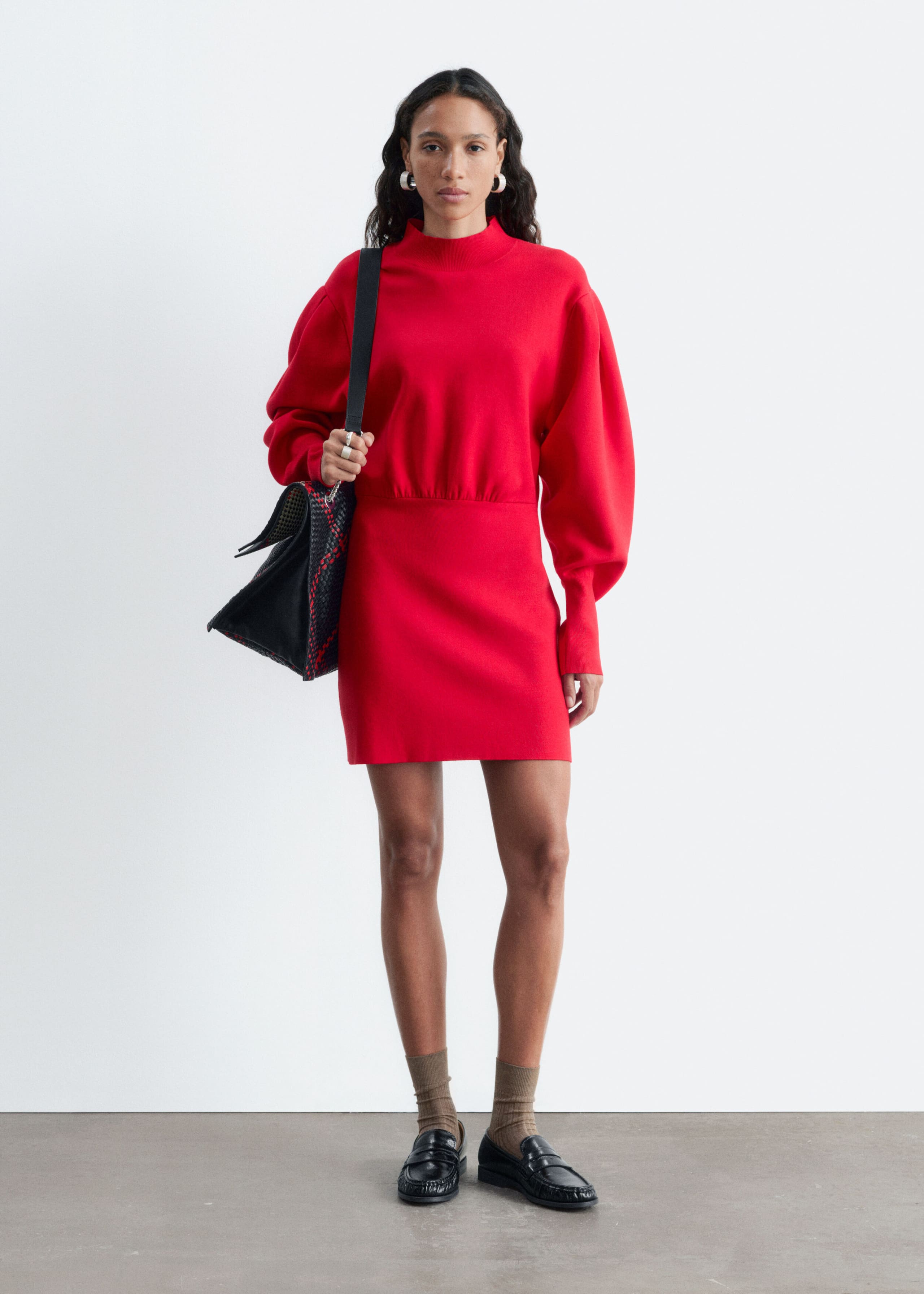 Gebreide mini-jurk met opstaande boord - Felrood - Lookbook