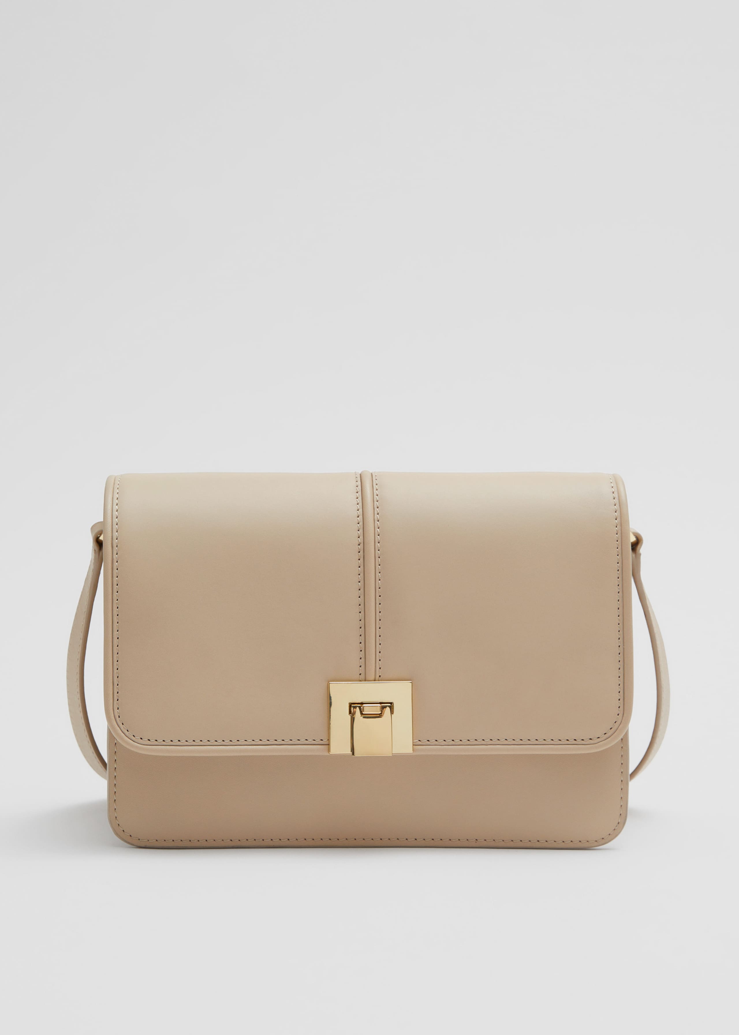Klassische Schultertasche aus Leder - Beige - Stillleben