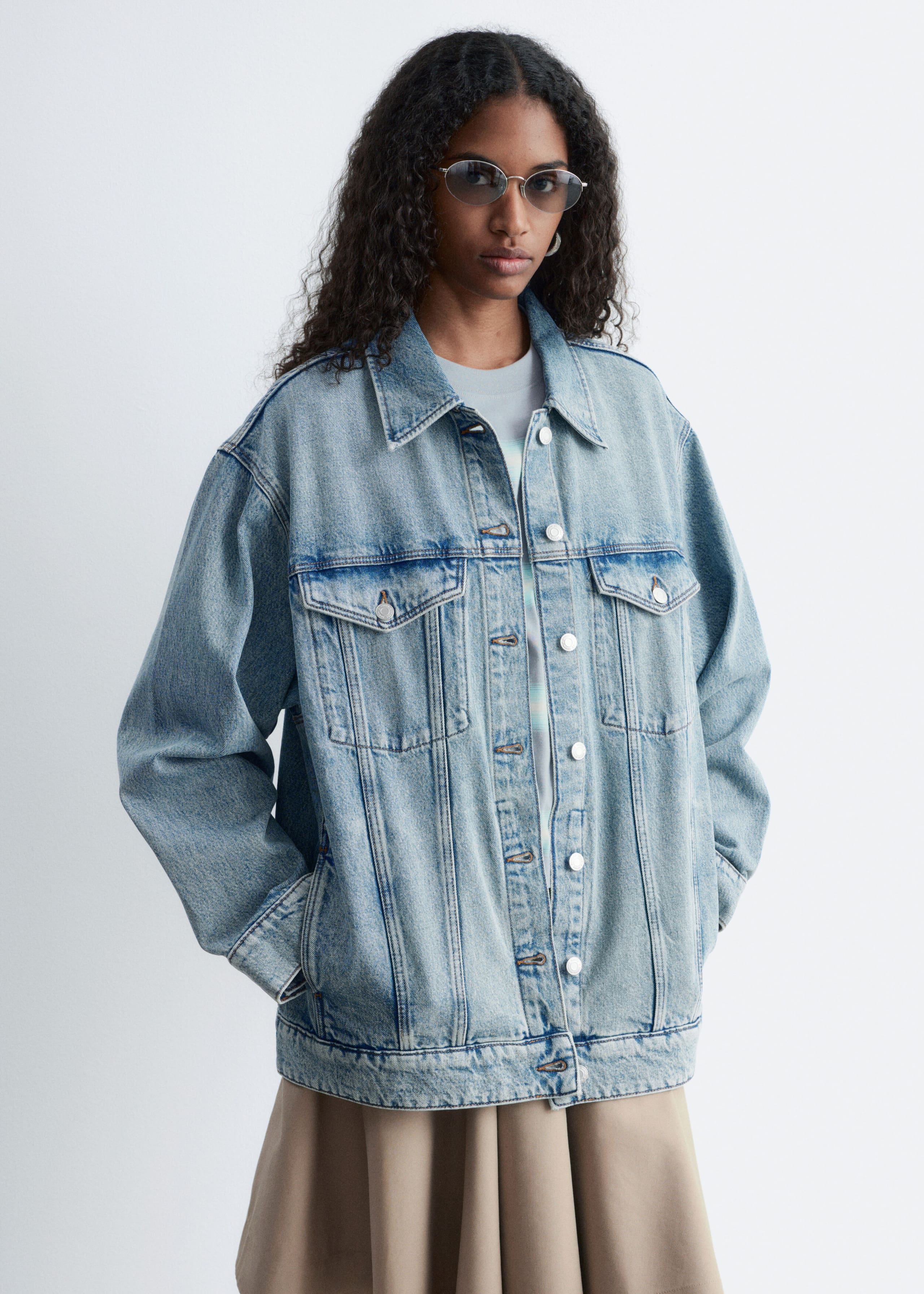 Image of Kurtka oversize z denimu