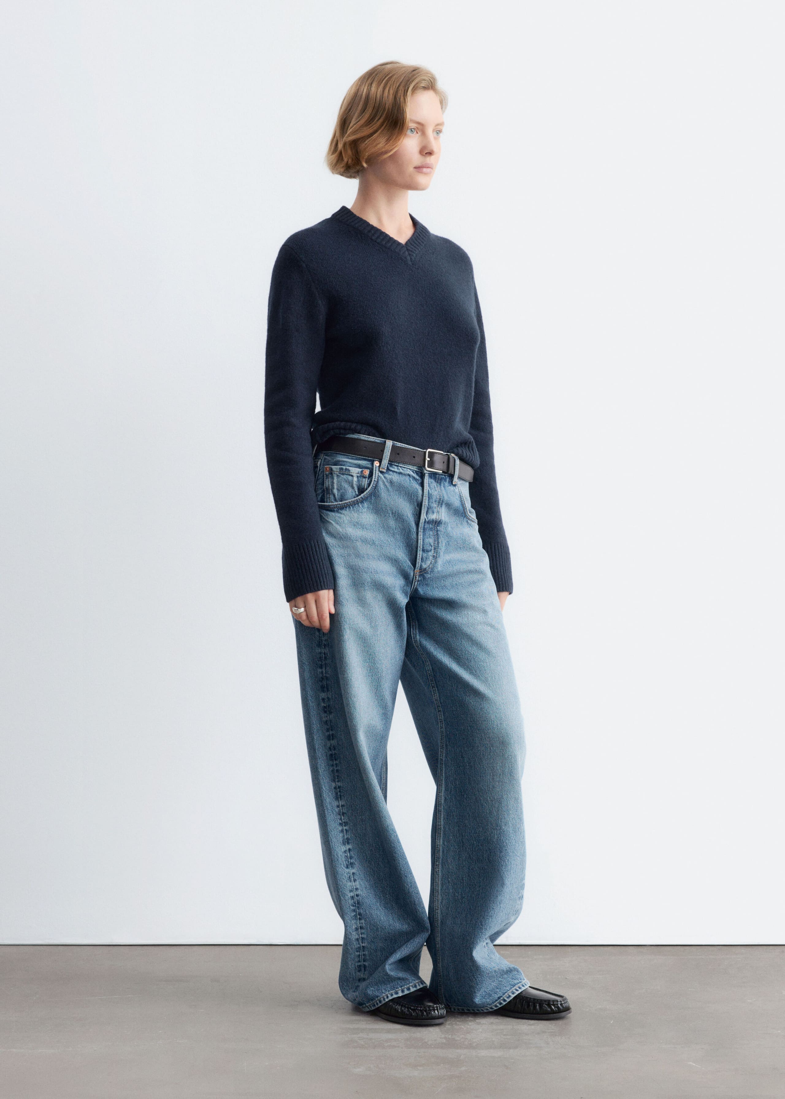 V-Neck Jumper - Dark Blue - Still Life