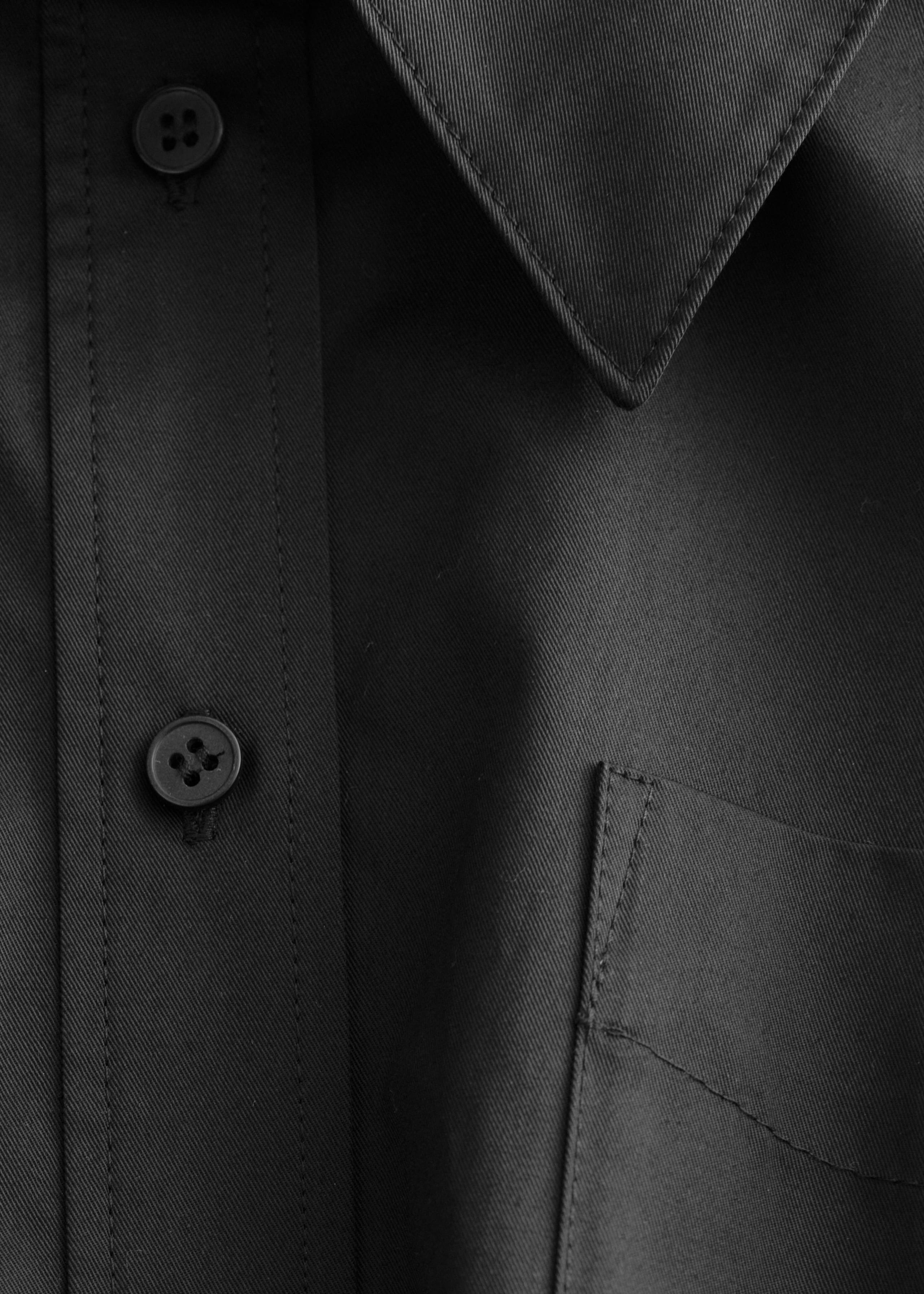 Cropped Drawstring Shirt - {{variantName}} - Descriptive Detail