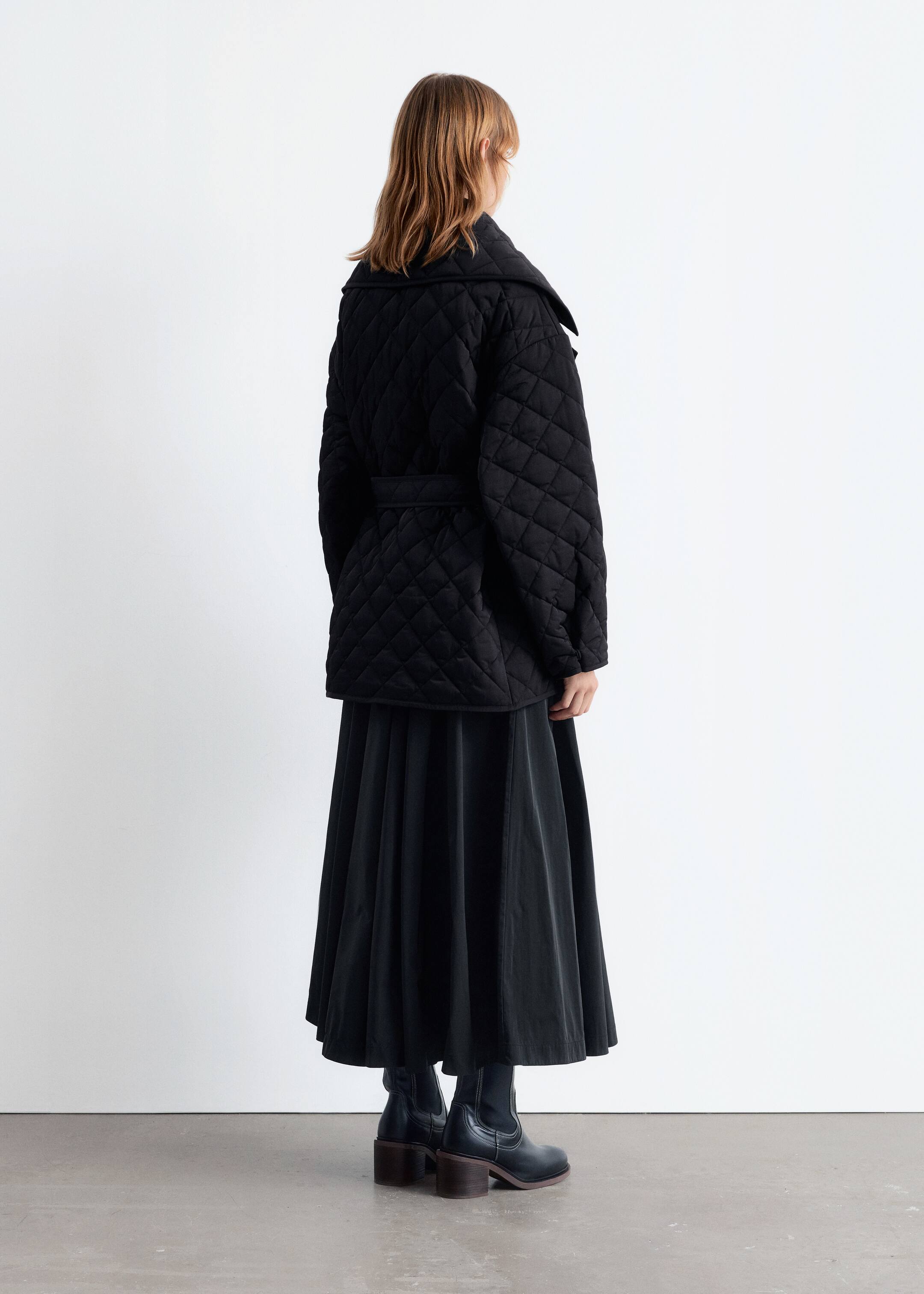 Vezi imaginea mai mare: Jachetă matlasată cu căptușeală - Negru - FEMEI | H&M RO 4