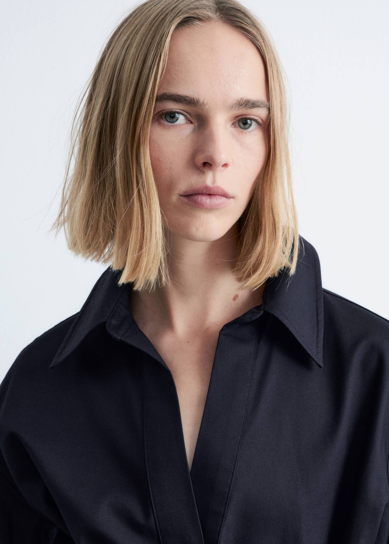 Midikleid mit Gürtel - Navyblau/Braun - 4