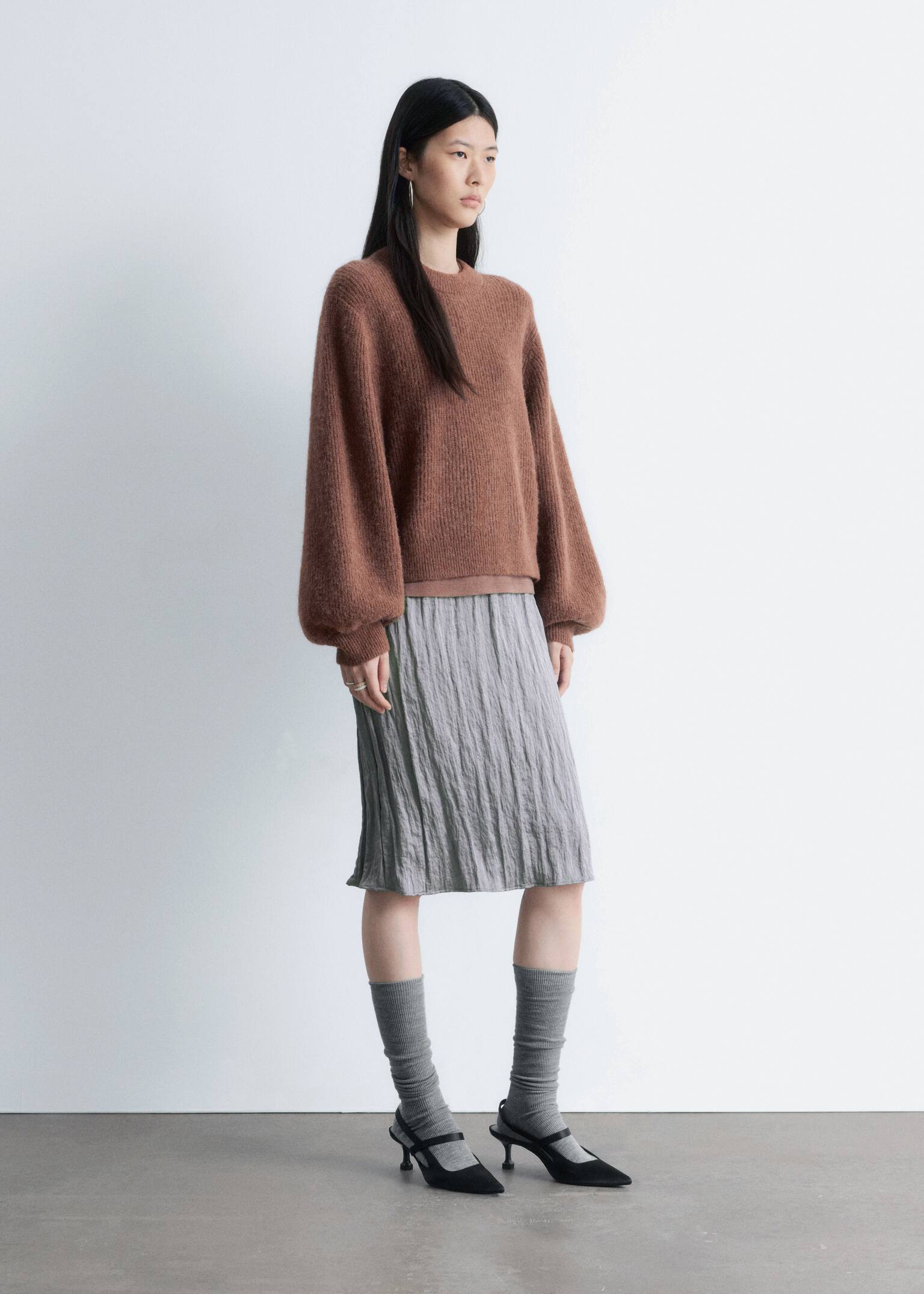 Pullover mit Ballonärmeln aus Alpaka-Mix - Braun/Navyblau/Rot - 3