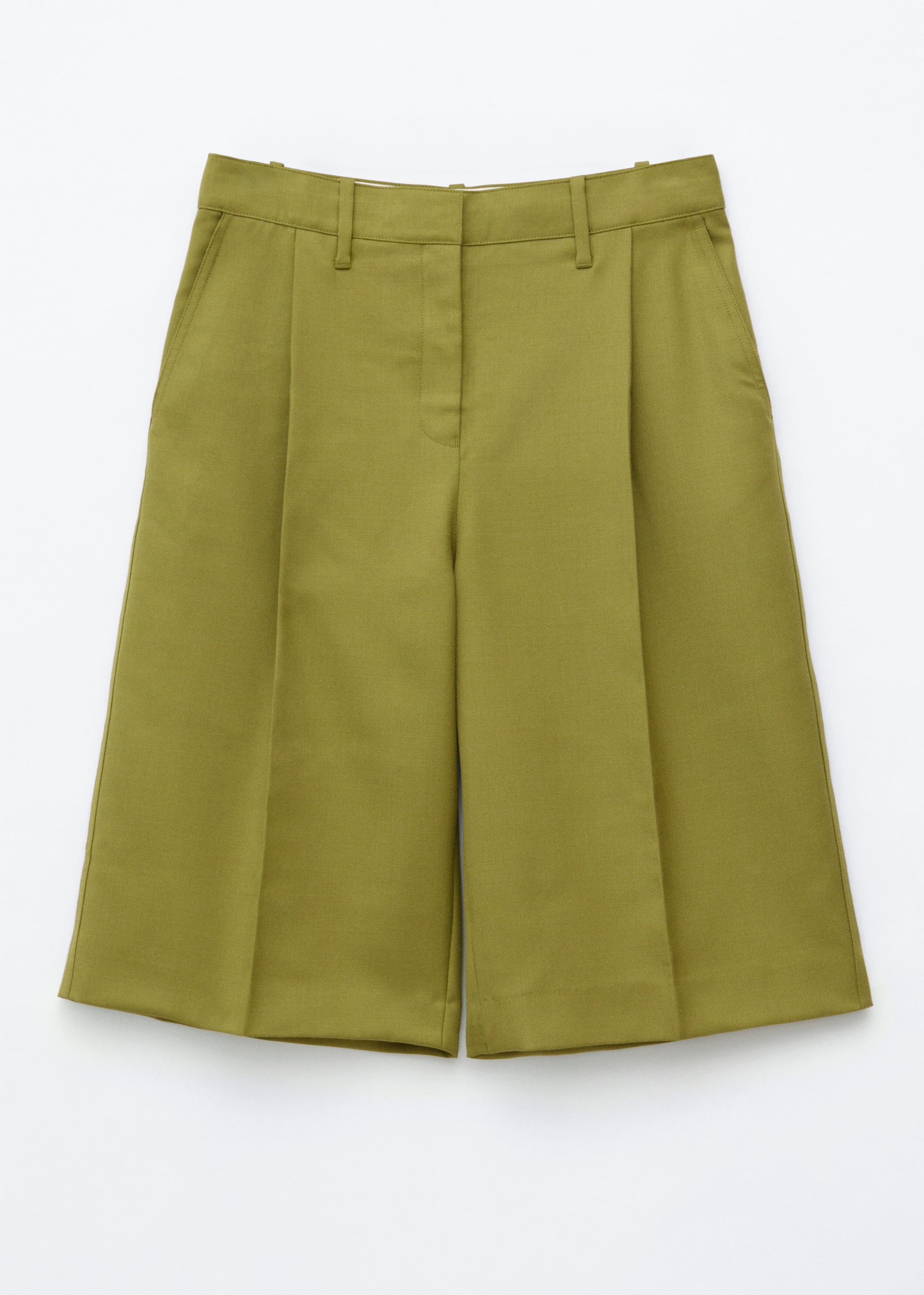 Pleated Bermuda Shorts