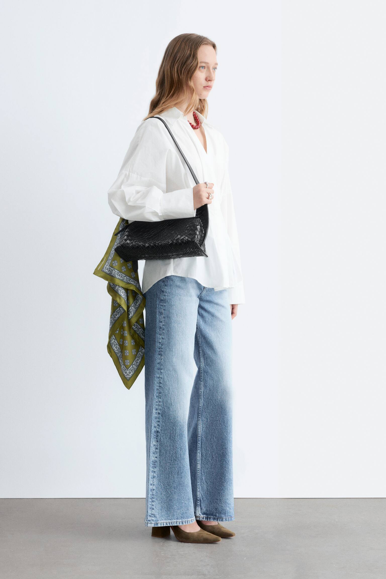 Bomullsskjorta med figurnära midja - Vit/Mörkbrun - 8