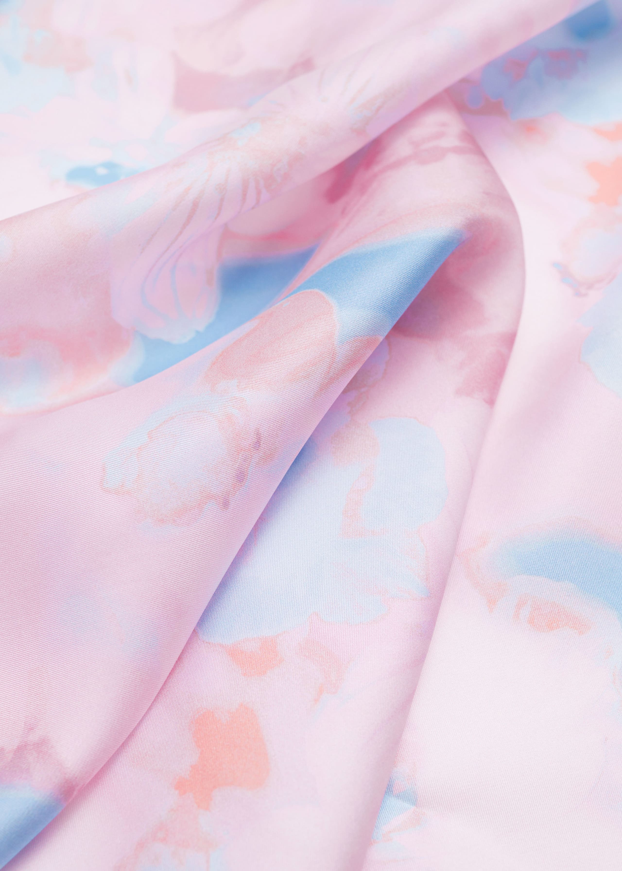 Foulard carré fleuri - {{variantName}} - Descriptive Detail