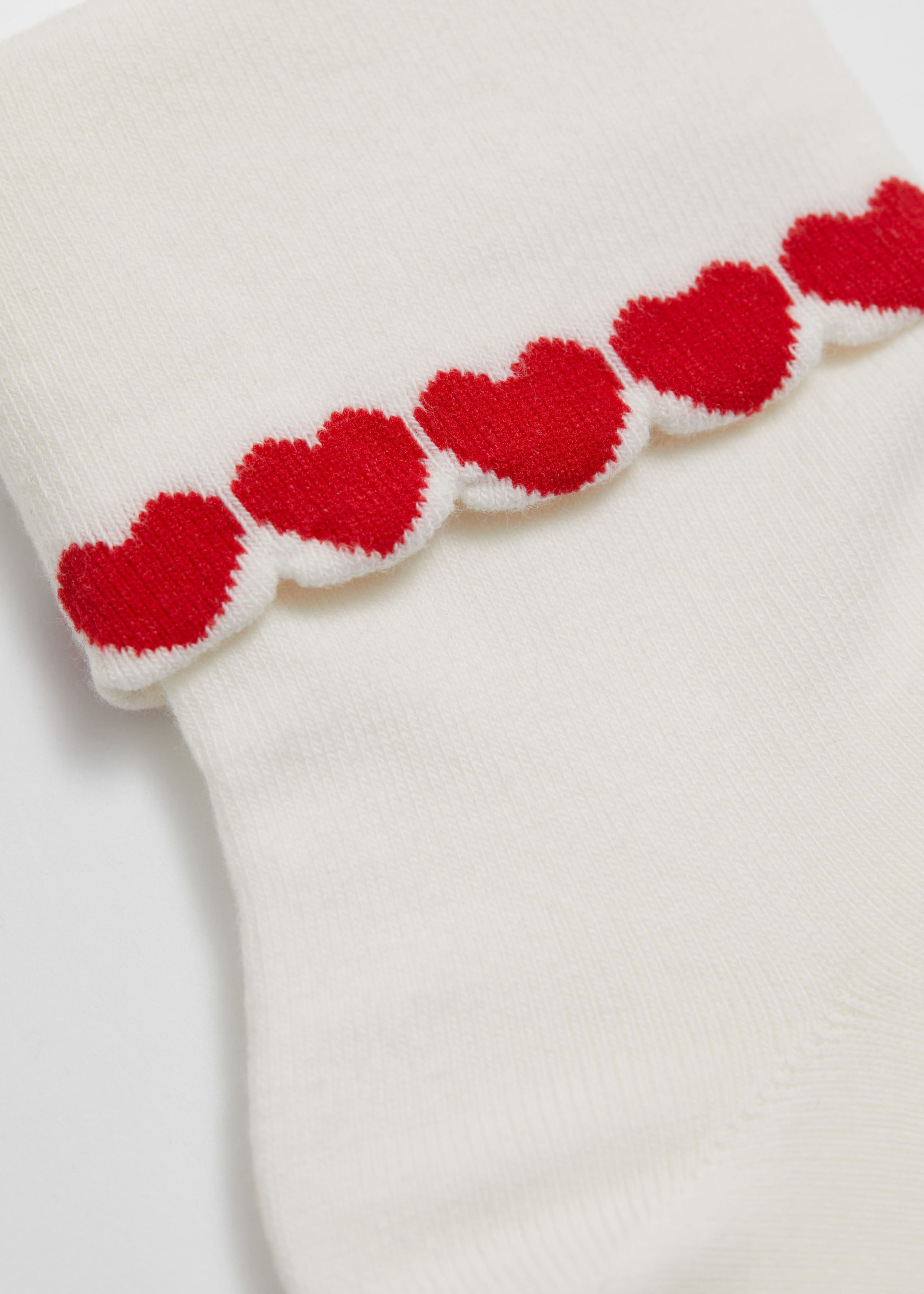 Skarpetki z wyhaftowanymi sercami – {{variantName}} – Szczegół