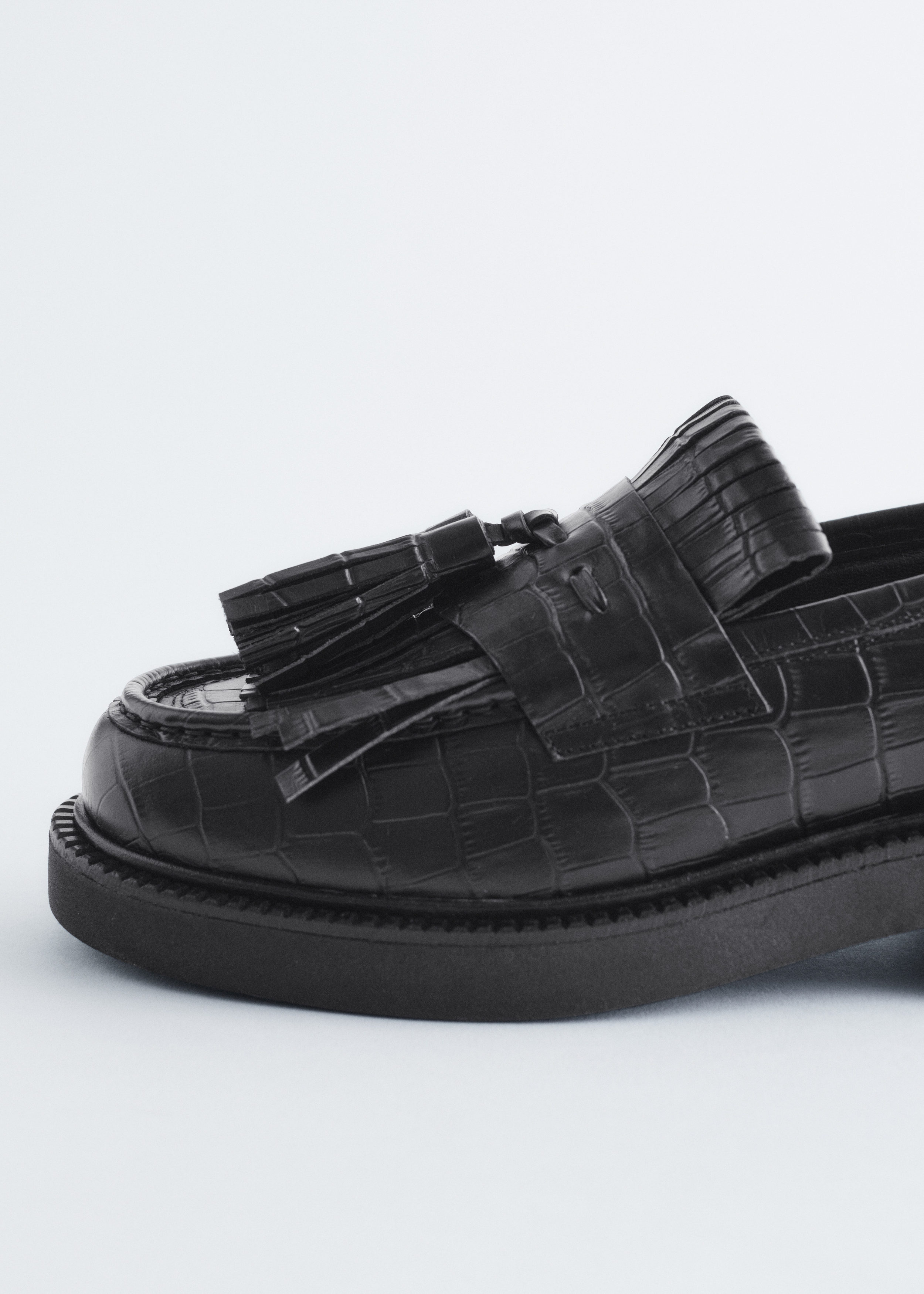 Image of Markante Loafer aus Leder in Krokooptik