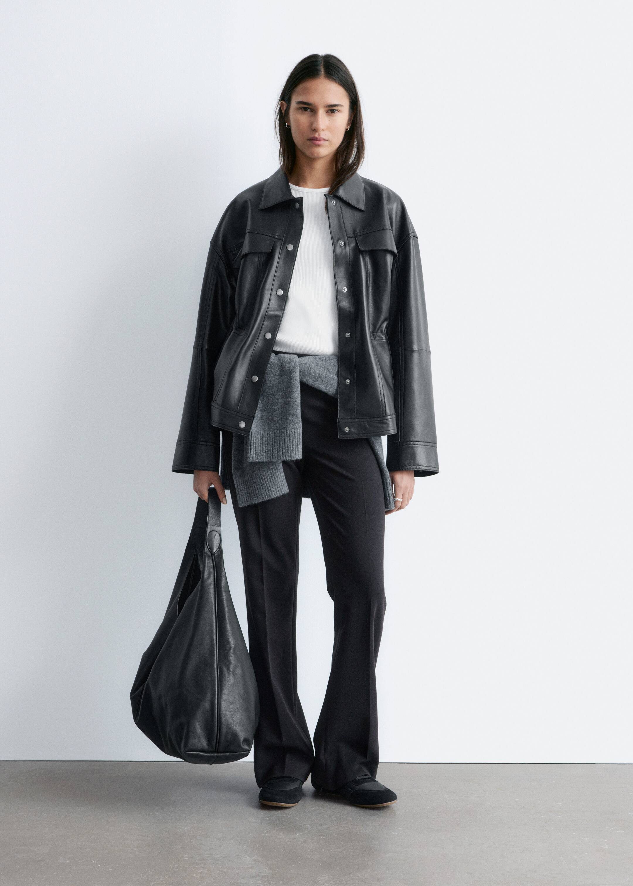 Ver imagen más grande: Pantalones con pliegues marcados - Marrón oscuro - MUJER | H&M ES 1