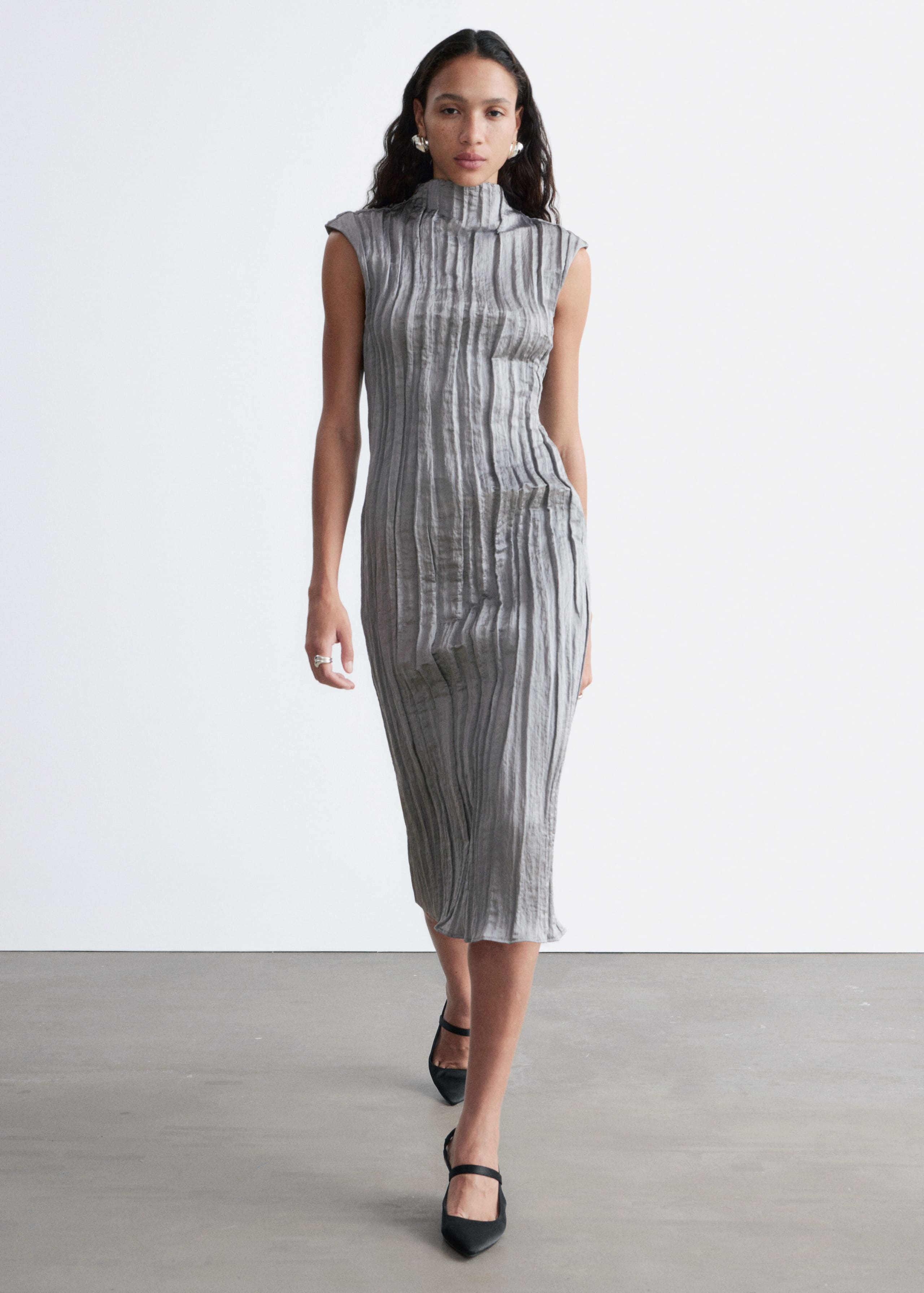 Image of Crêpe Midi Dress