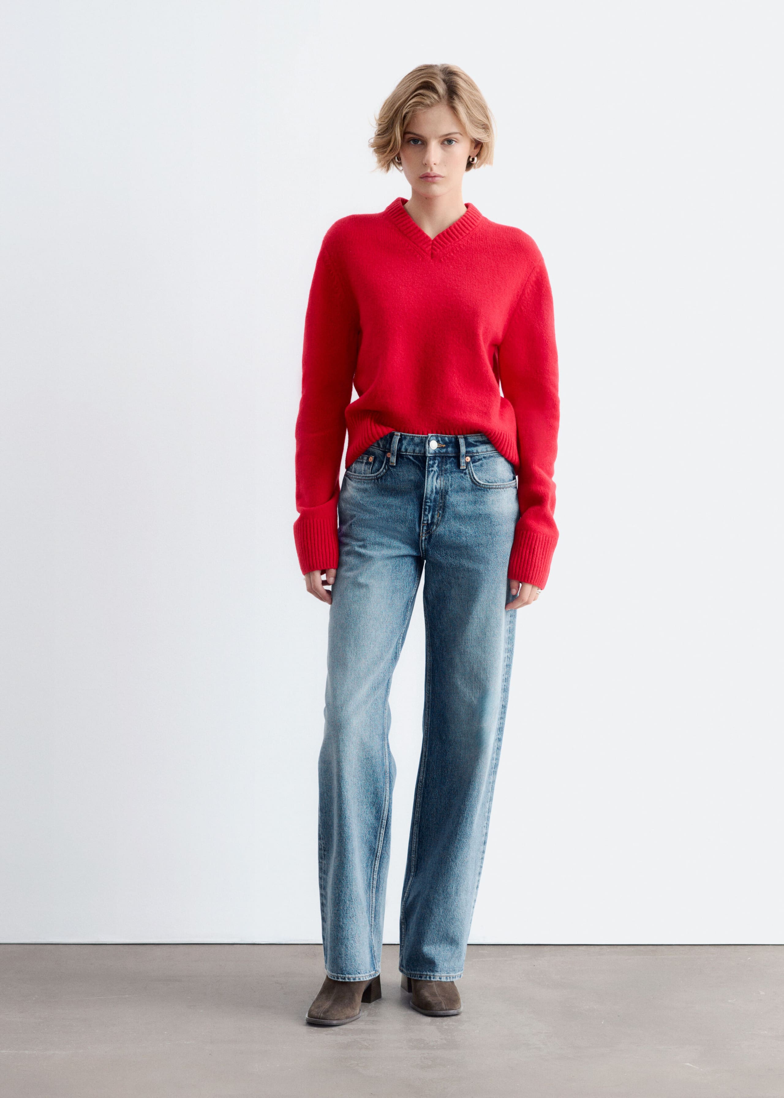 V-Neck Jumper - Dark Red - Lookbook