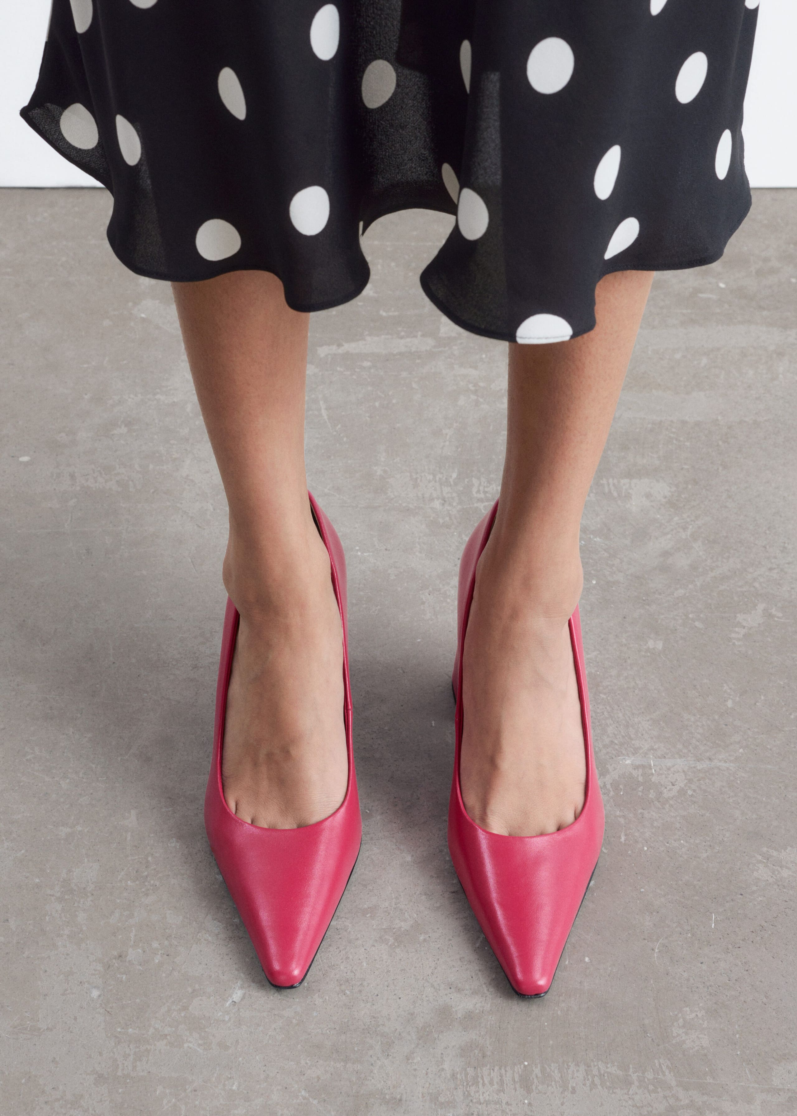 Suede Block-Heel Pumps - Dark Pink - Still Life