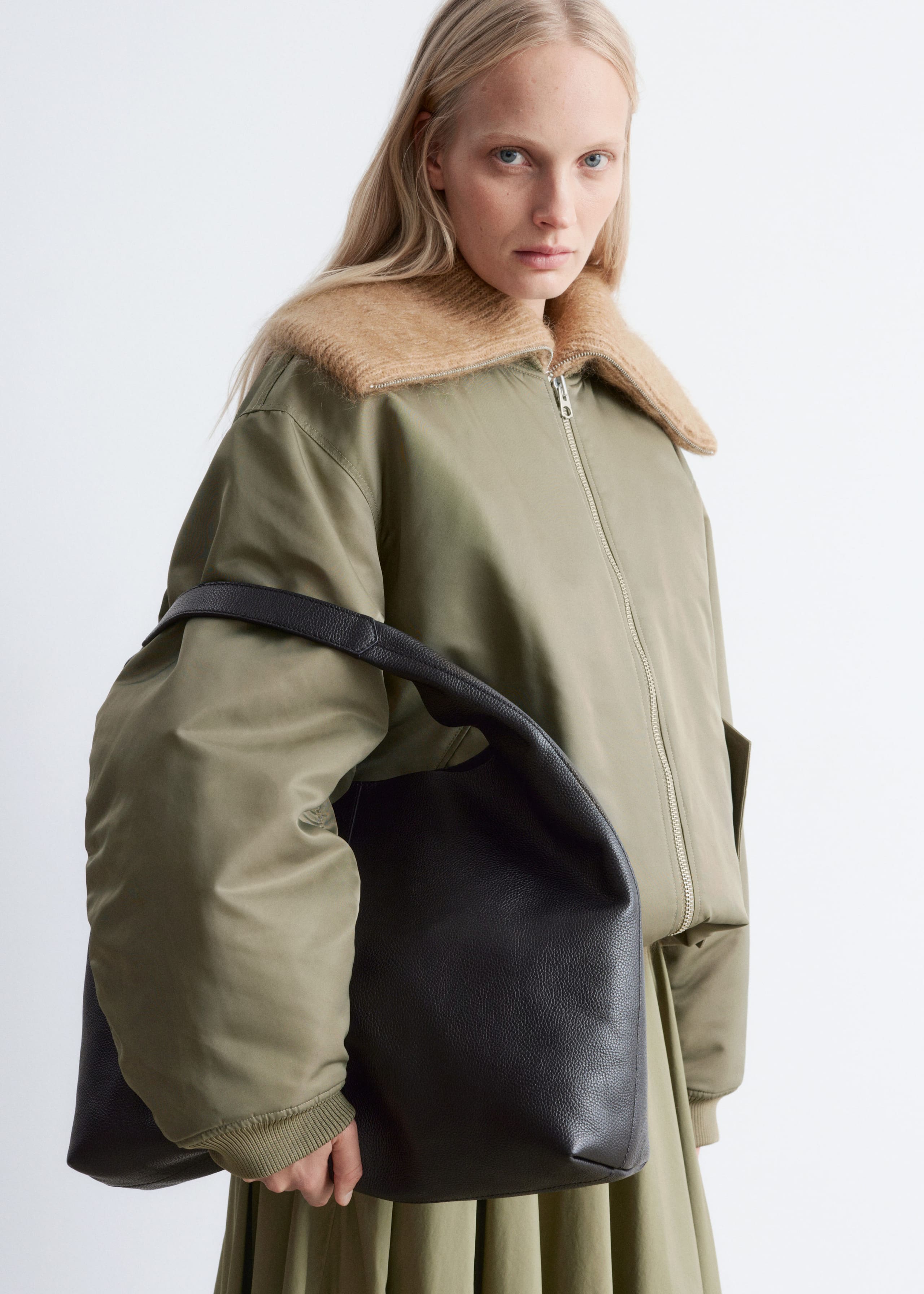 Image of Large Leather Tote Bag