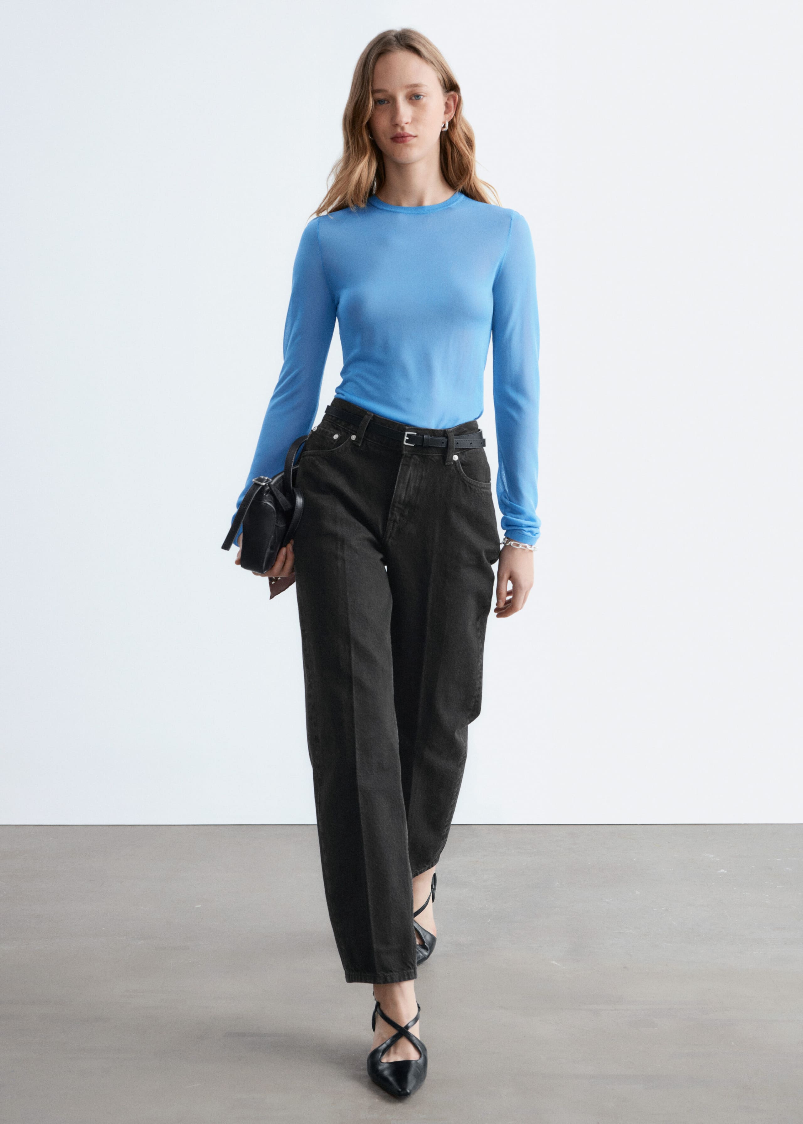 Image of Przezroczysty top z cienkiej dzianiny