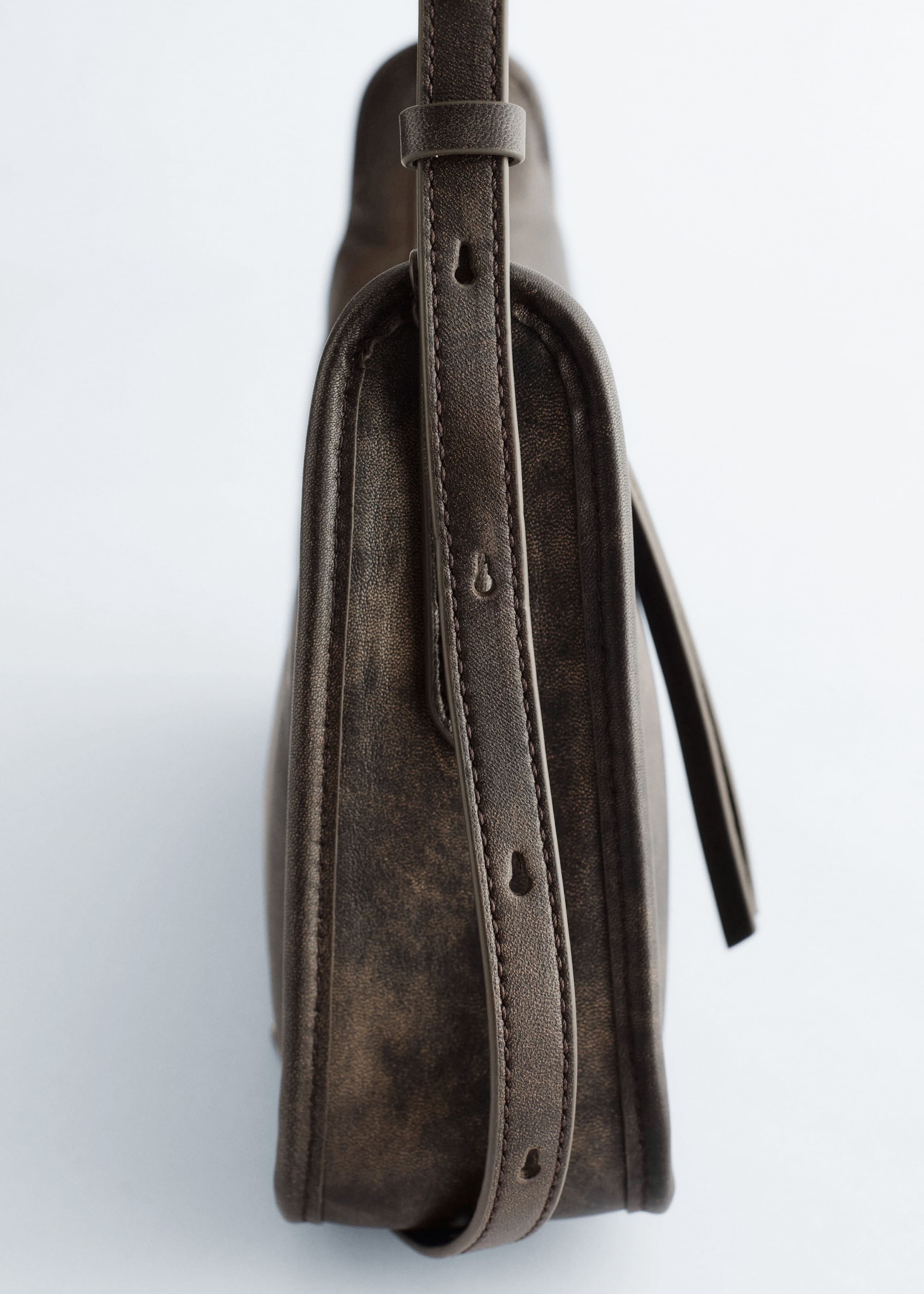 Image of Schultertasche aus Leder