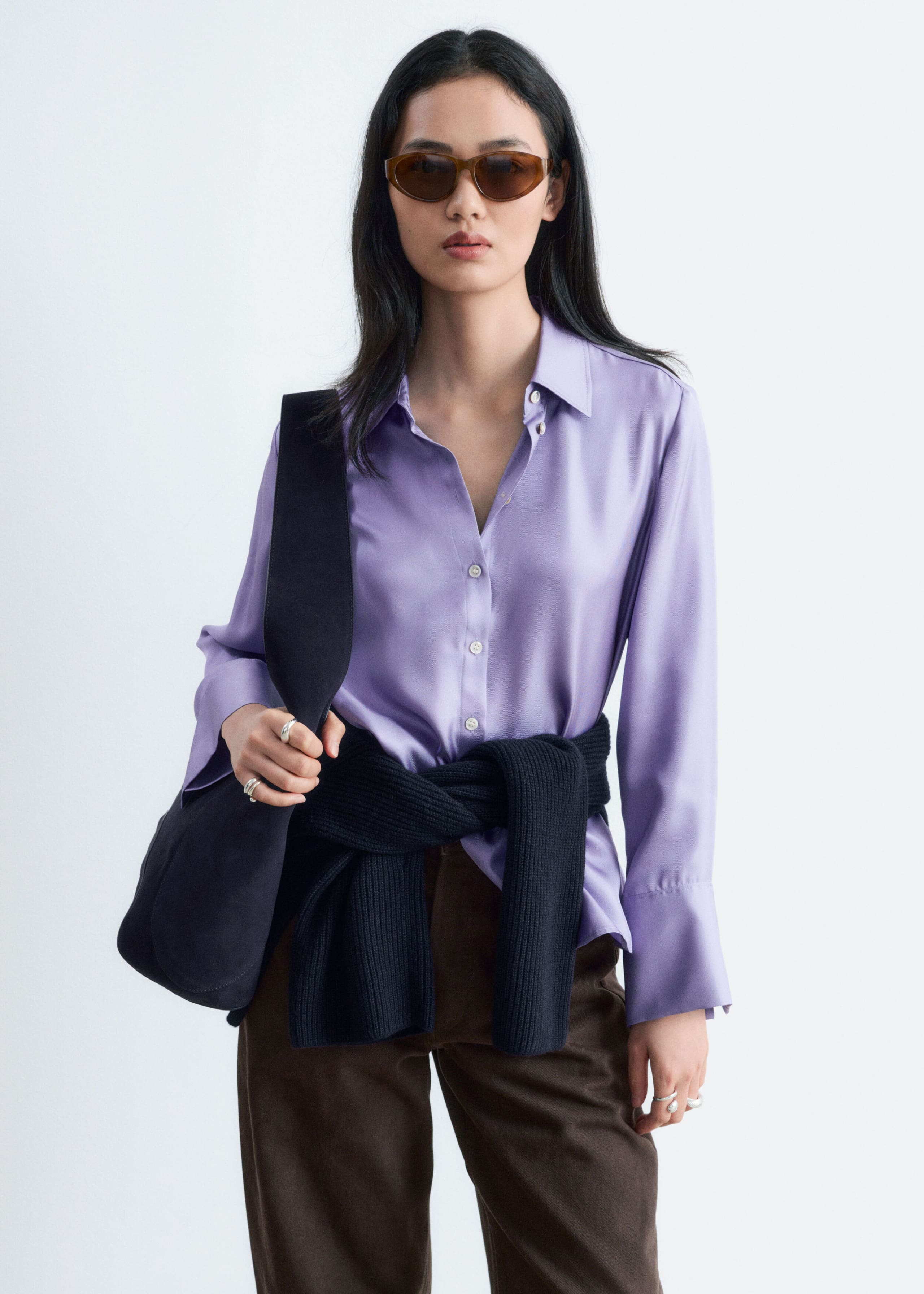 Relaxed Silk Shirt - Dark Blue - Lookbook