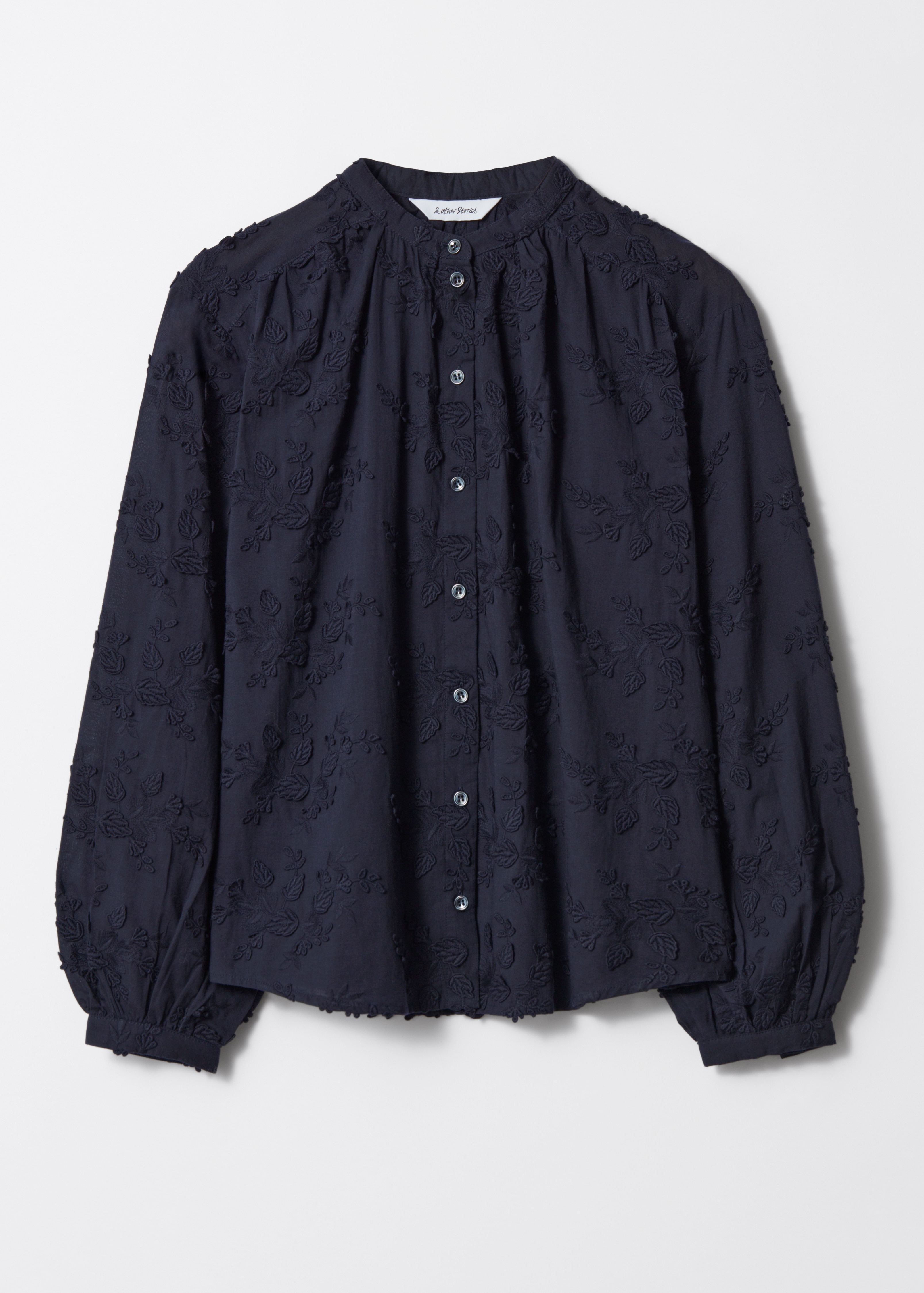 Camicetta voluminosa con applicazioni floreali - Blu navy/Ricamo rosa polvere/Rosso scuro/Petrolio/Bianco/Nero/Viola