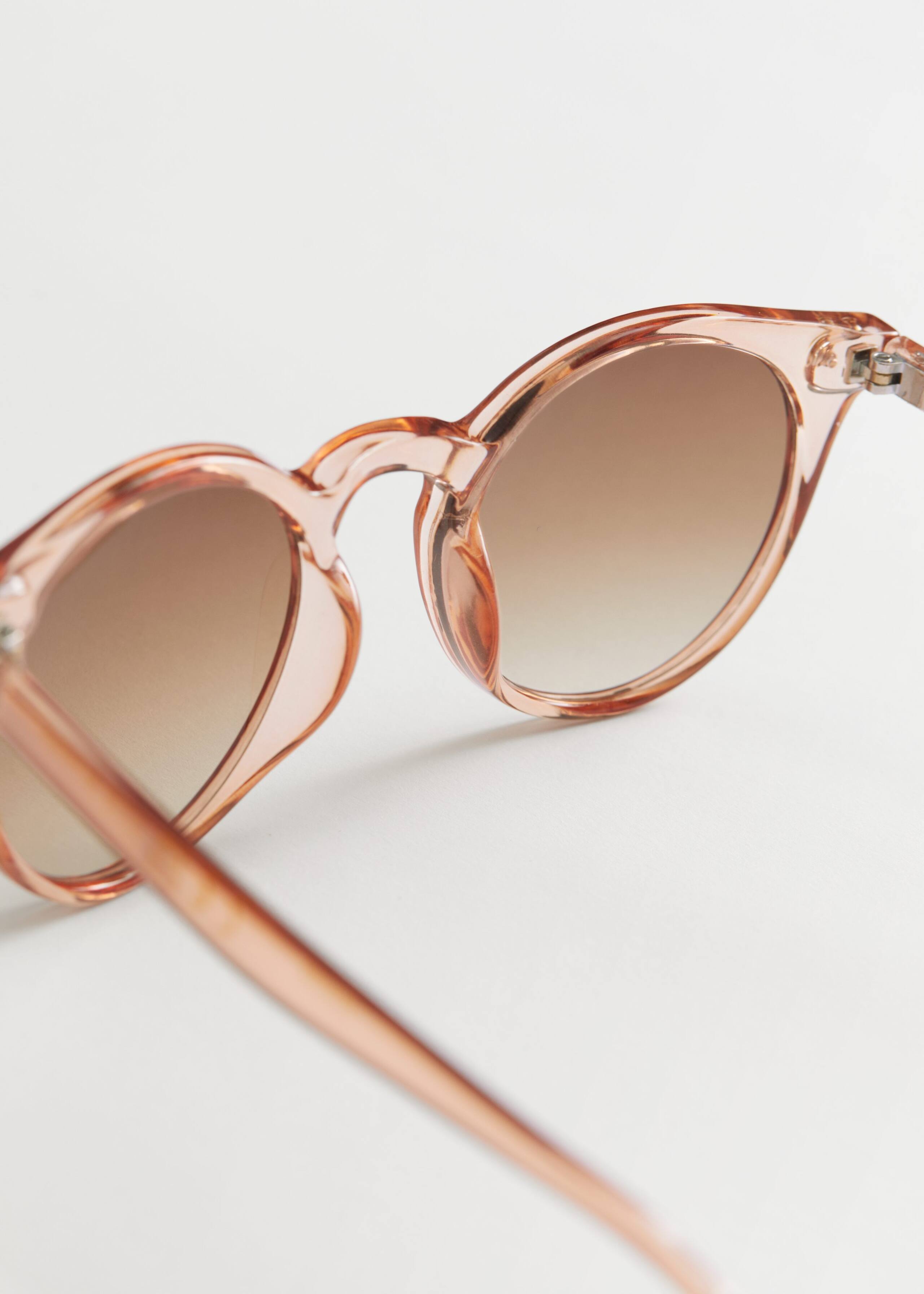 Pantos Round Sunglasses - {{variantName}} - Descrizione dettagliata