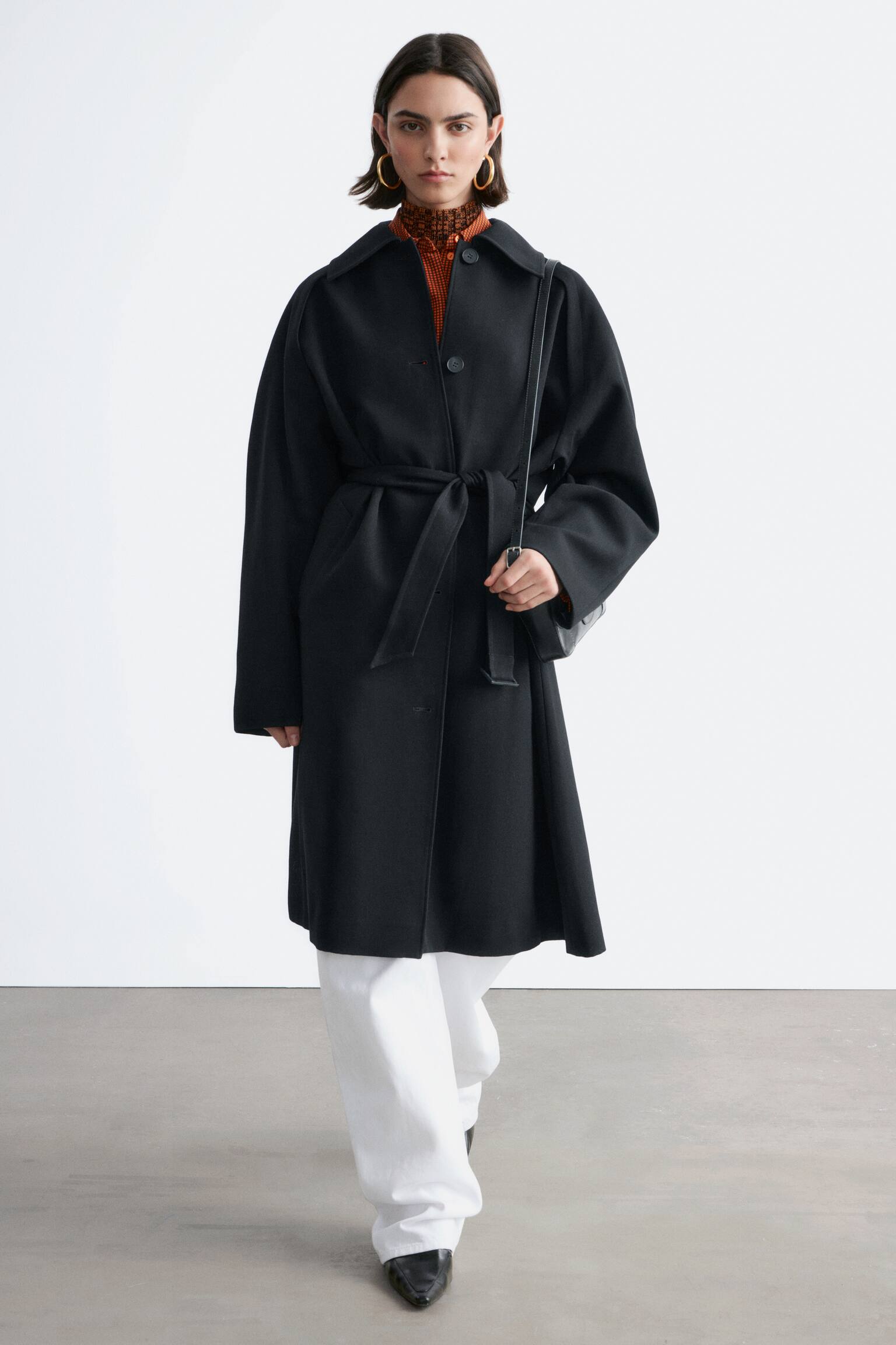 Trenchcoat i ull med knytskärp - Svart/Mullvad - 4