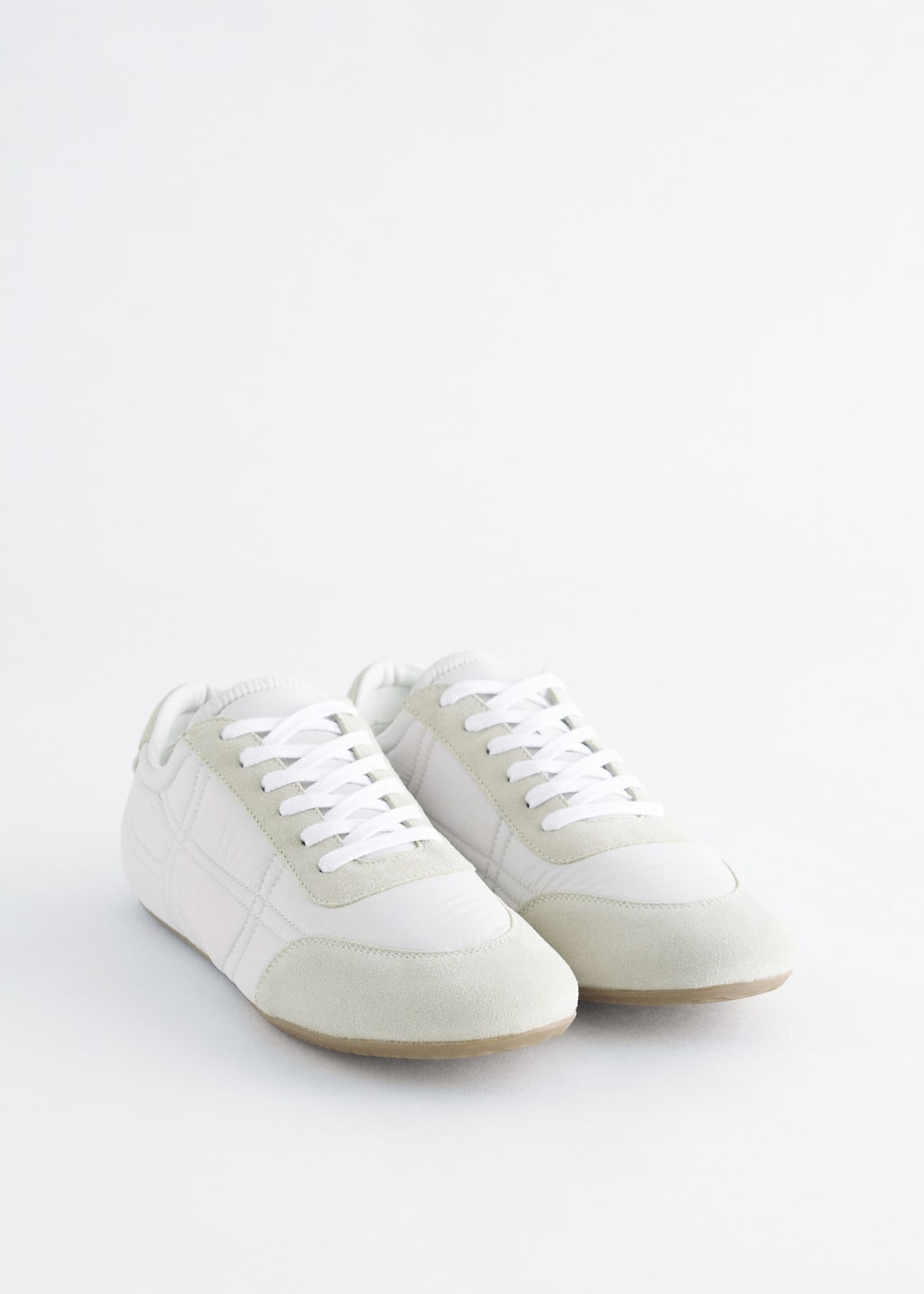 Image of Sneaker aus Veloursleder