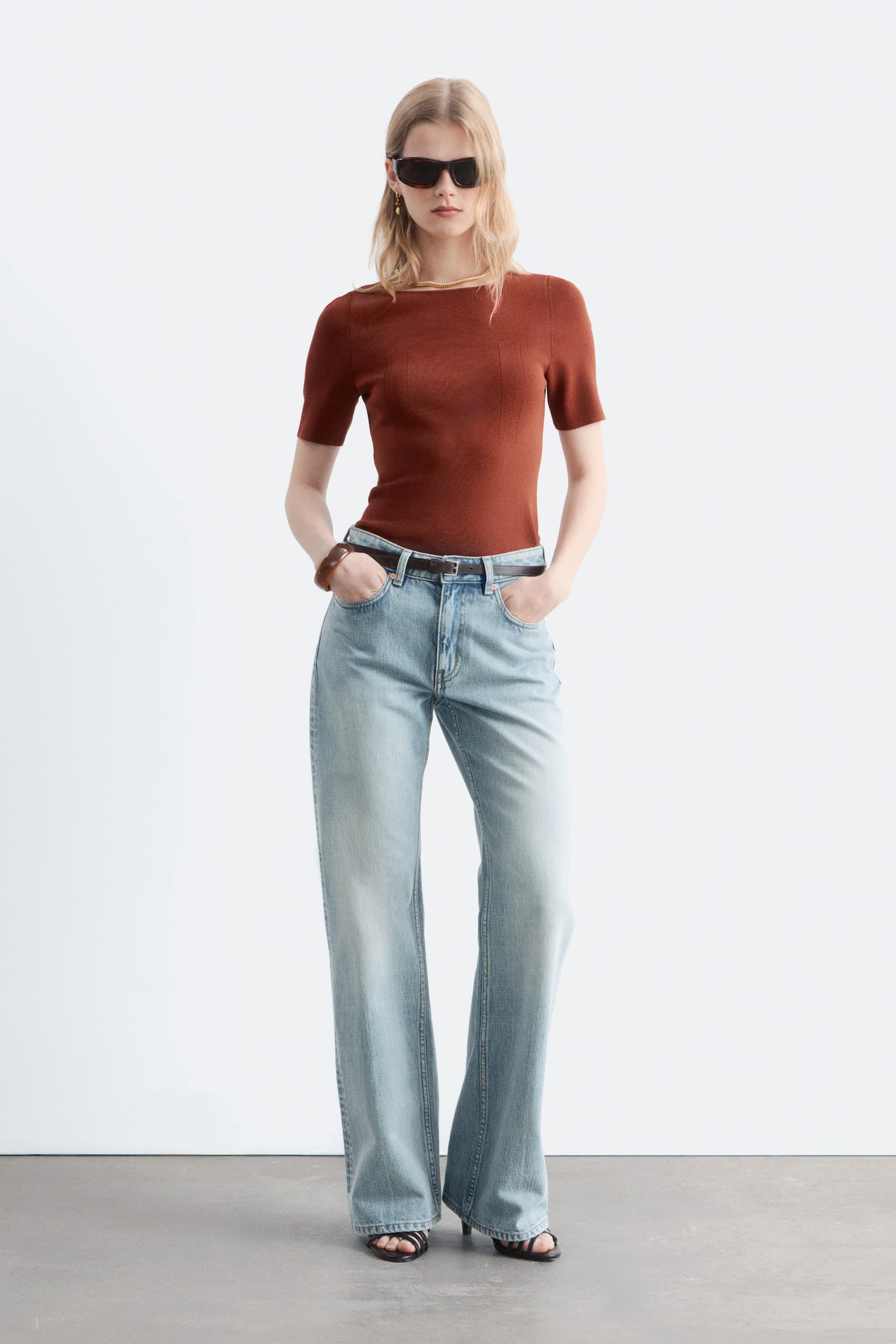 Mid-Waist Bootcut Jeans - Retro Blue - 1