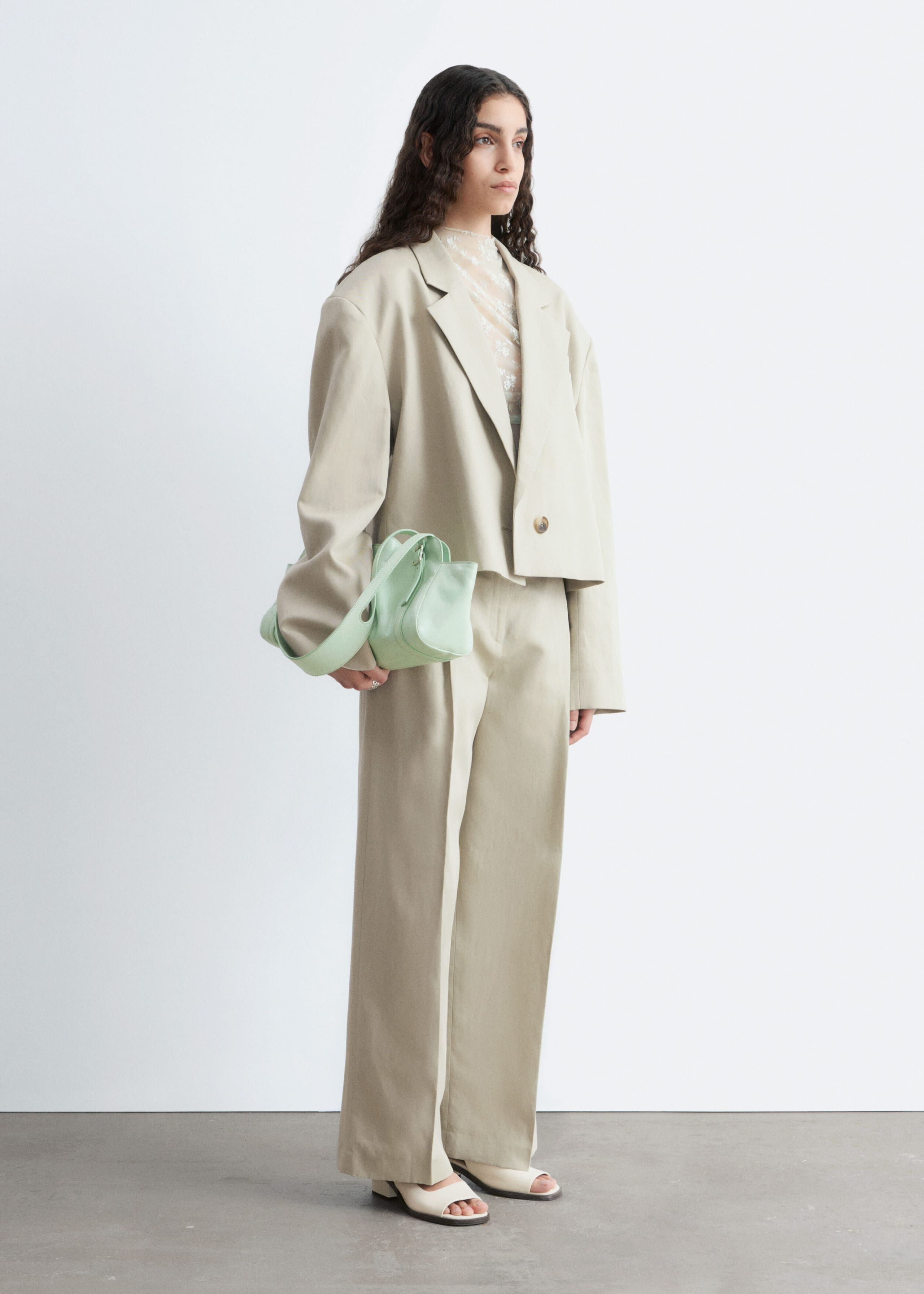 Image of Verkürzter Blazer aus Wolle und Leinen