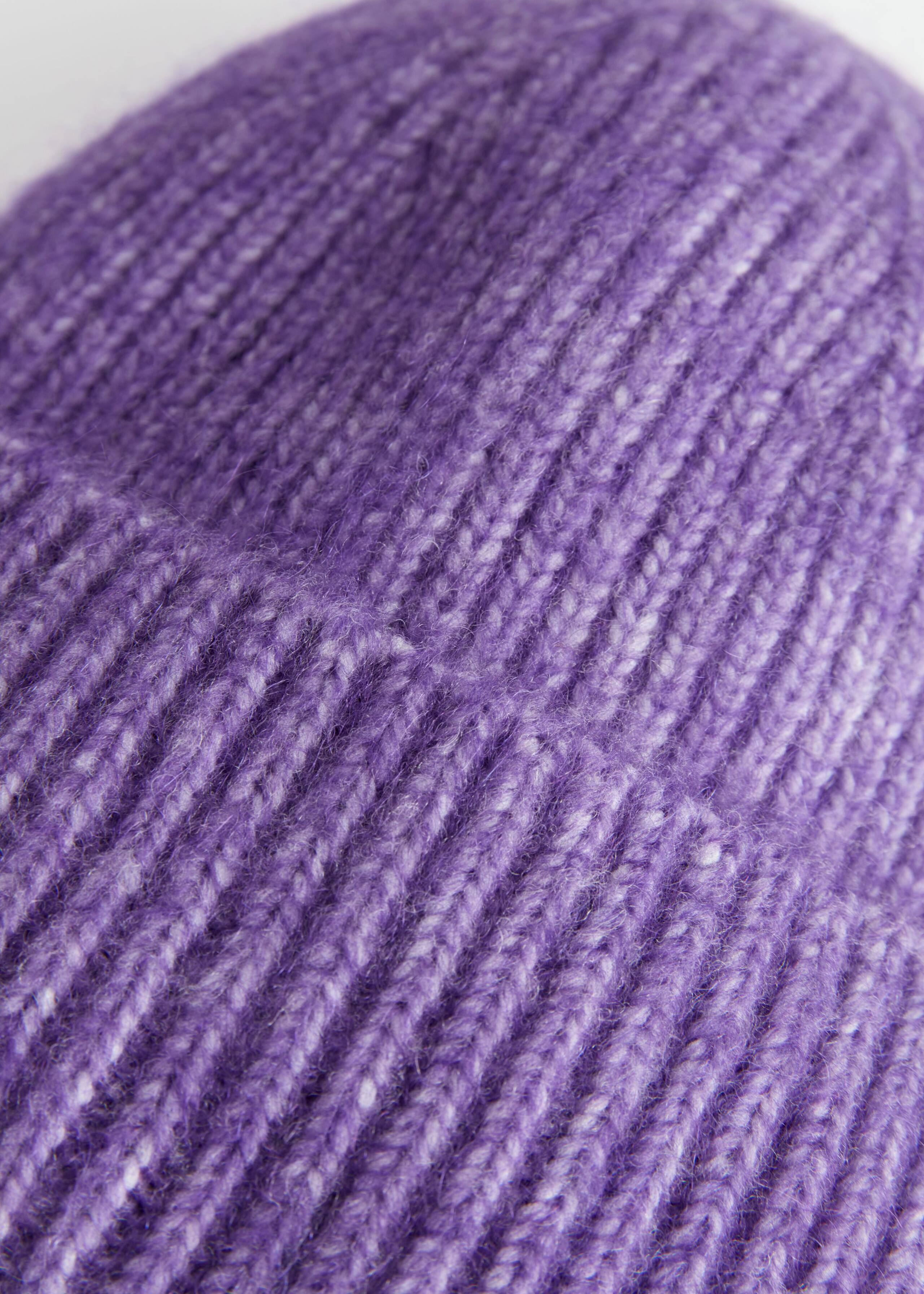 Ribbed Wool Blend Beanie - {{variantName}} - Descriptive Detail