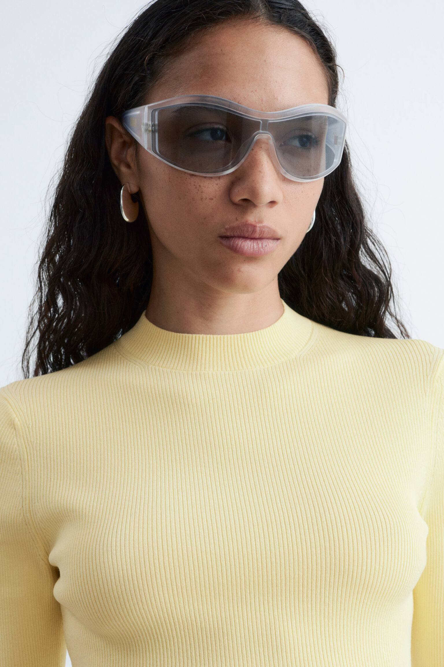 Nauwsluitend cropped T-shirt - Pastelgeel/Donkergrijs - 3