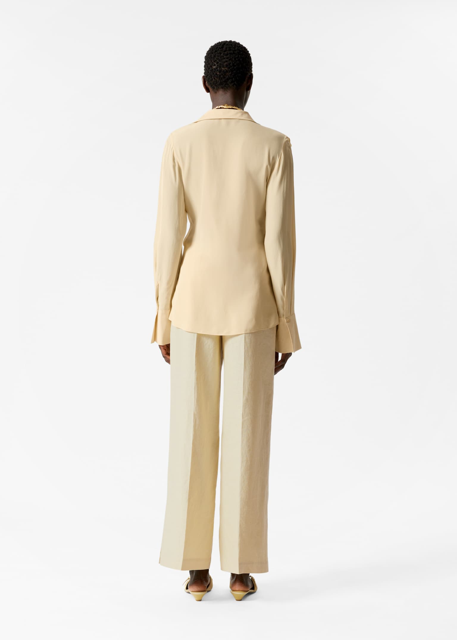 Slå om-bluse med flæser - Lysegul - 3