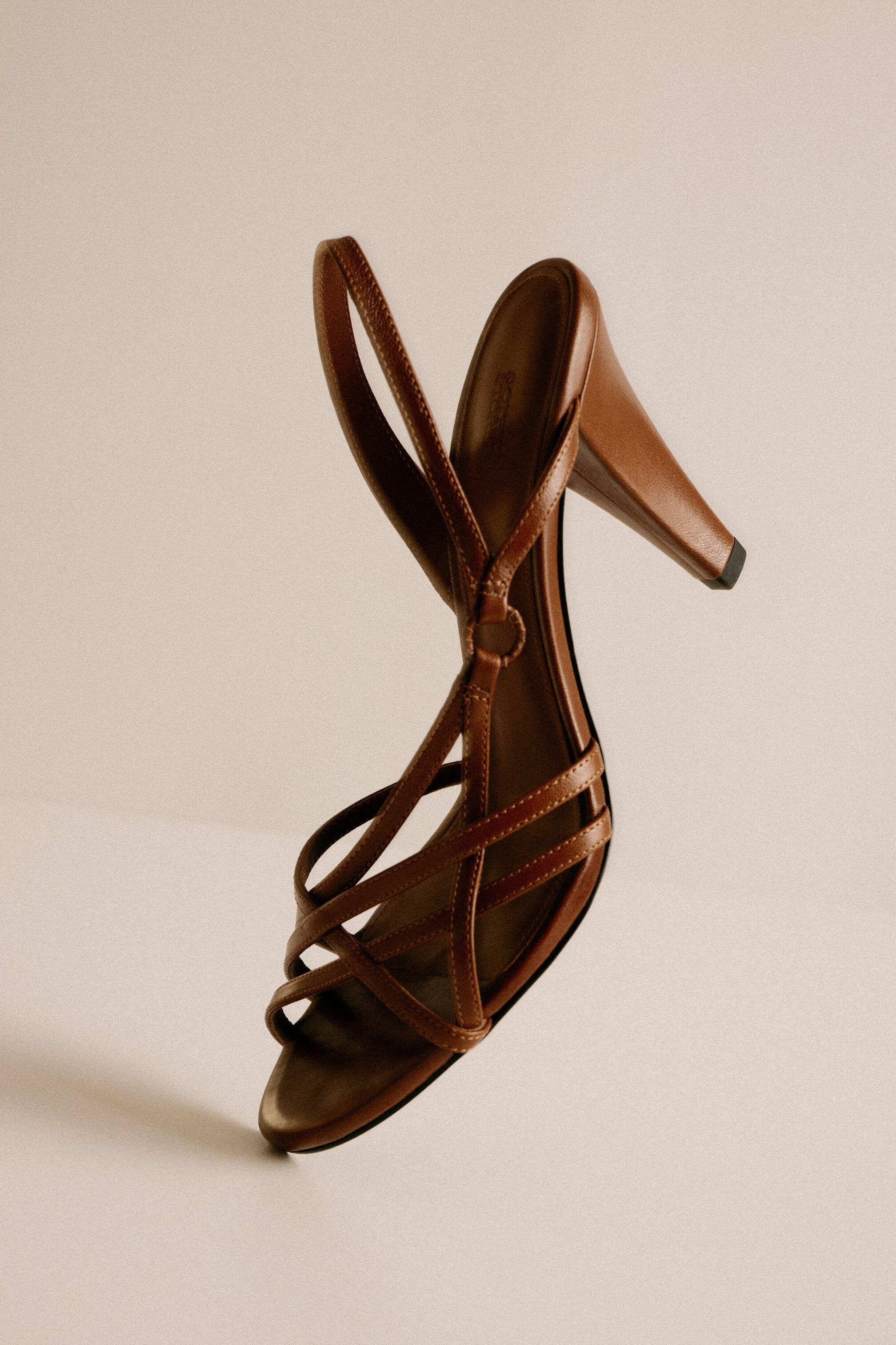 Visualizza immagine più grande: Sandali con anello in pelle - Marrone - DONNA | H&M IT 1