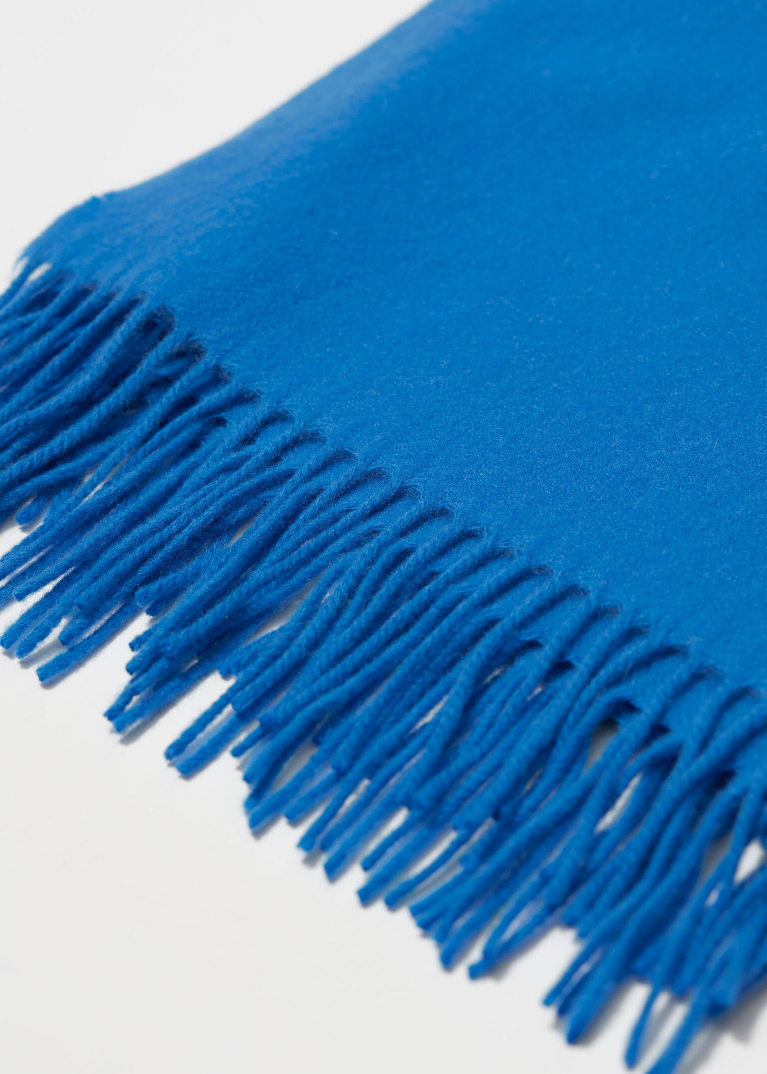 Deckenschal aus Wolle mit Fransen - Himmelblau/Mahagoni/Rubinrot/Cremefarben/Schwarz/Grau/Weinrot/Beige/Hellgelb - 2