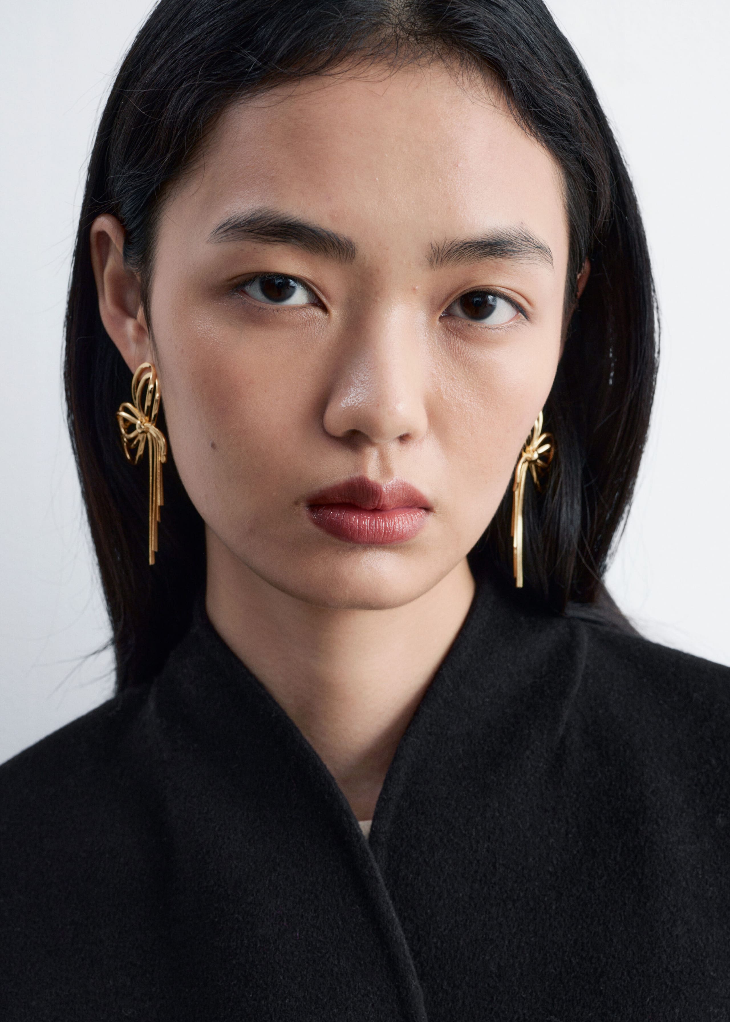 Polished Brass Bow Earrings - Gold - Lookbook