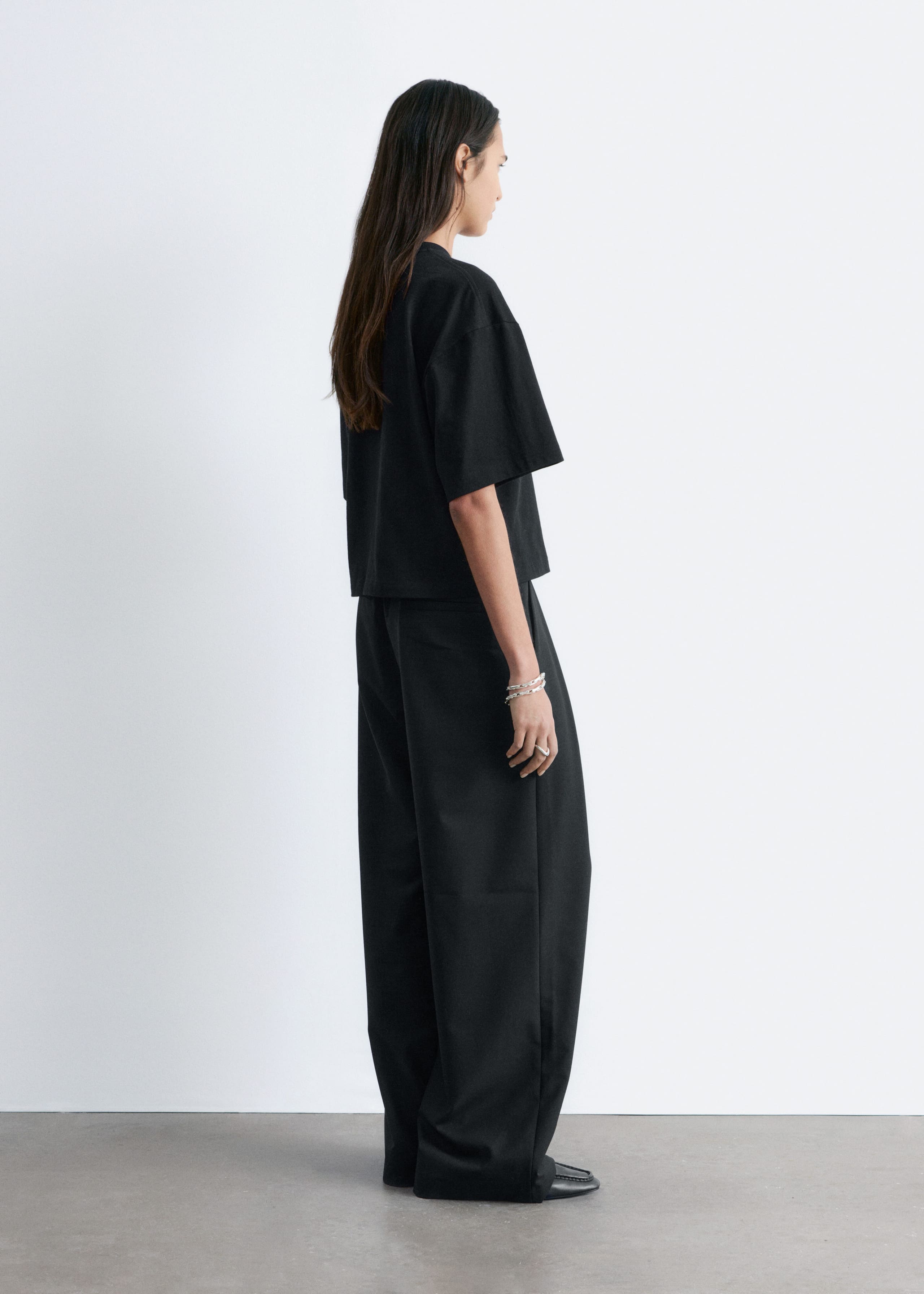 Kastenförmiges T-Shirt - Schwarz - Lookbook