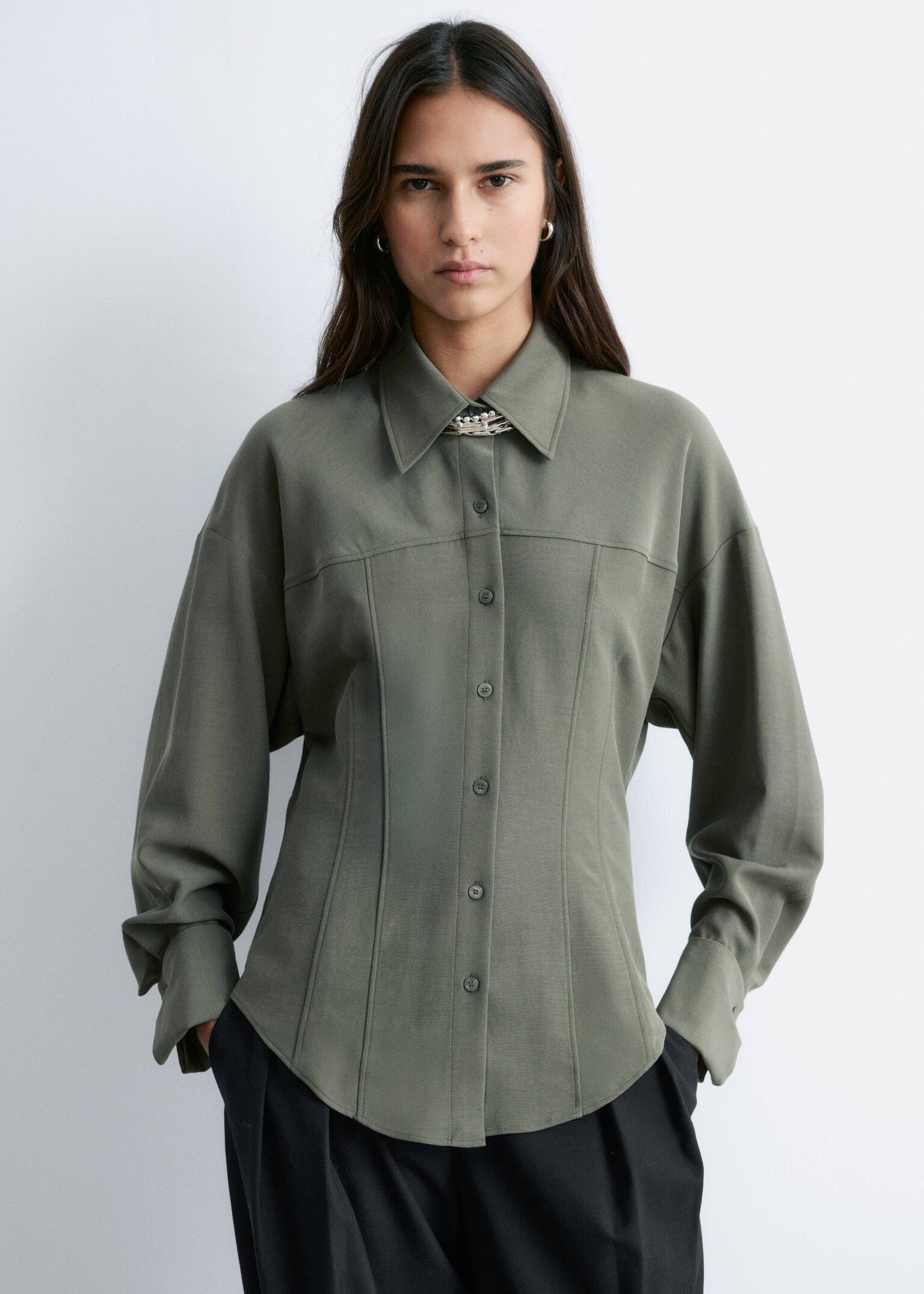 Figursyet skjorte med ballonærmer - Mørk kakigrøn/Sort - 7