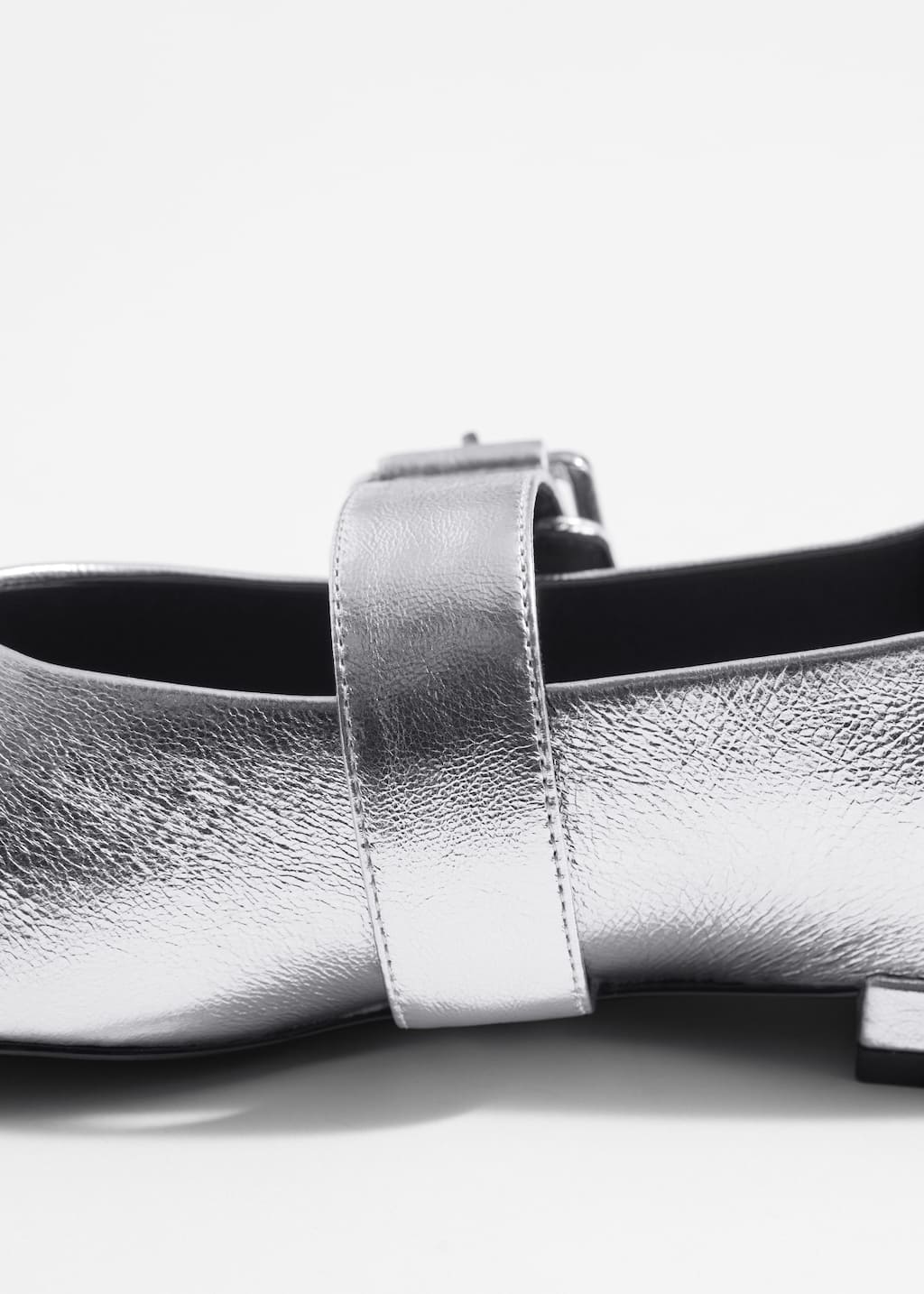 Image of Ballerines en cuir à boucles