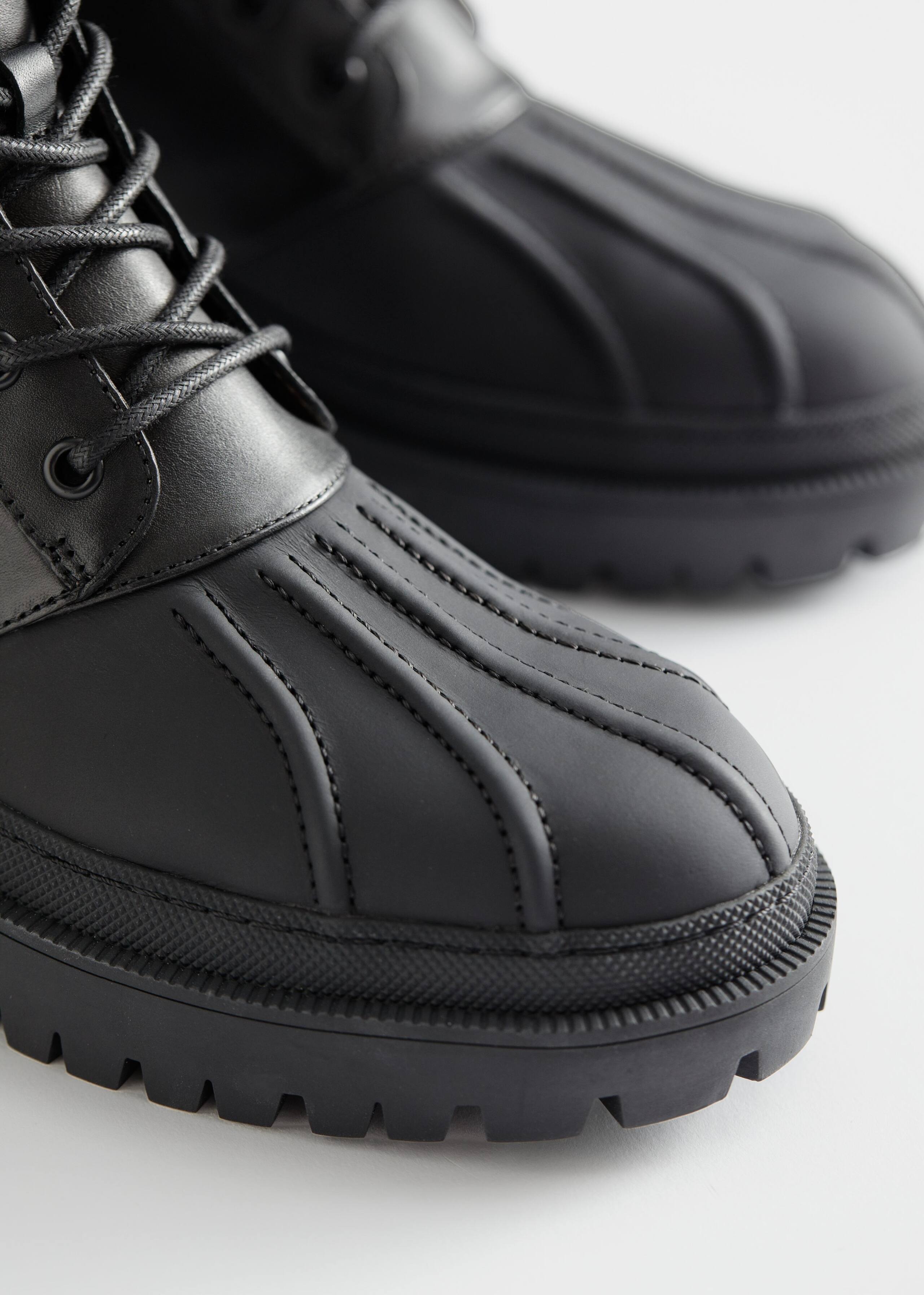 Chunky Leather Combat Boots - {{variantName}} - Descriptive Detail