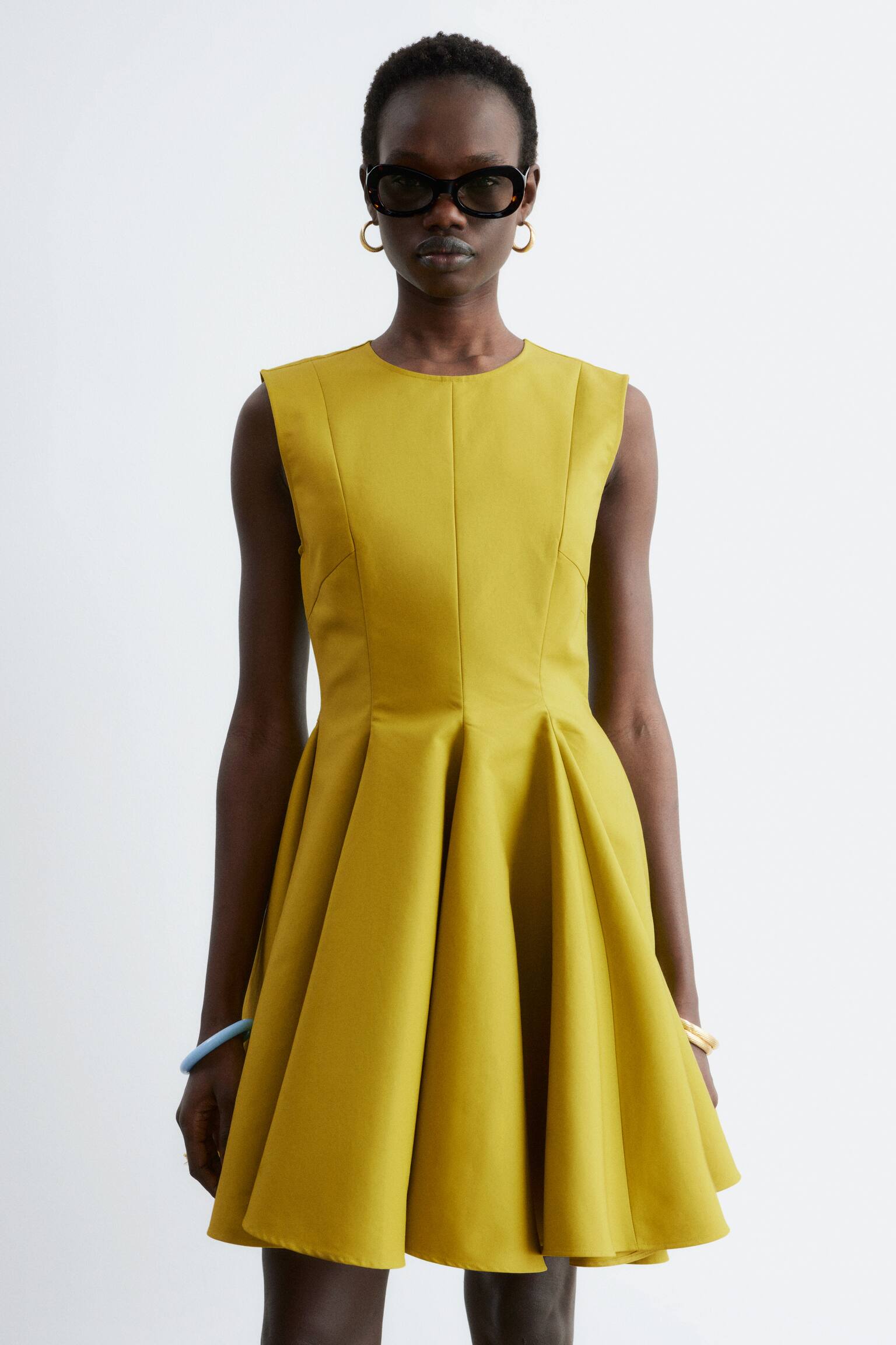 Minivestido plisado-Amarillo verdoso - 3