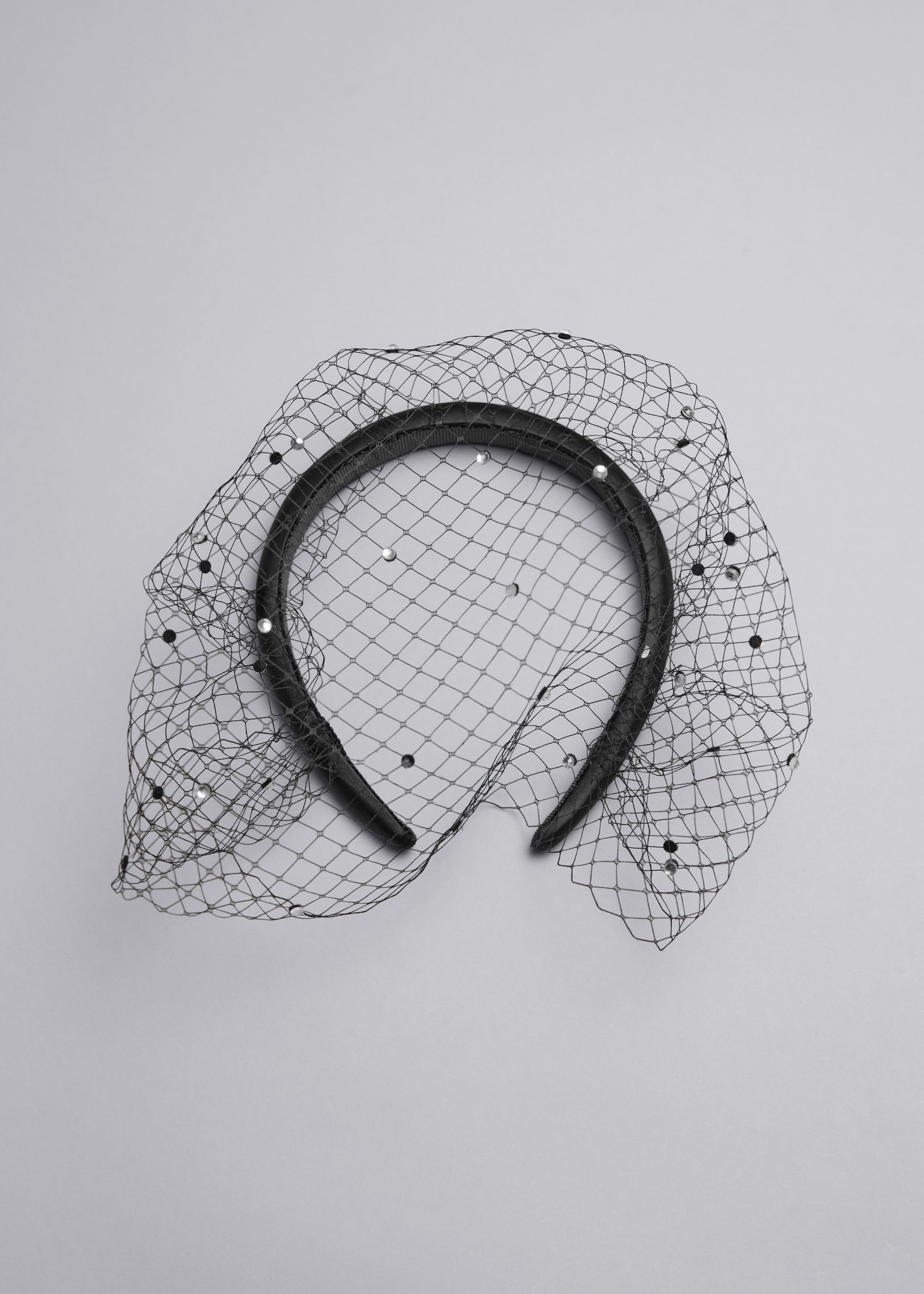 Diadema Alice con detalle de velo voilette - Negro - Bodegón