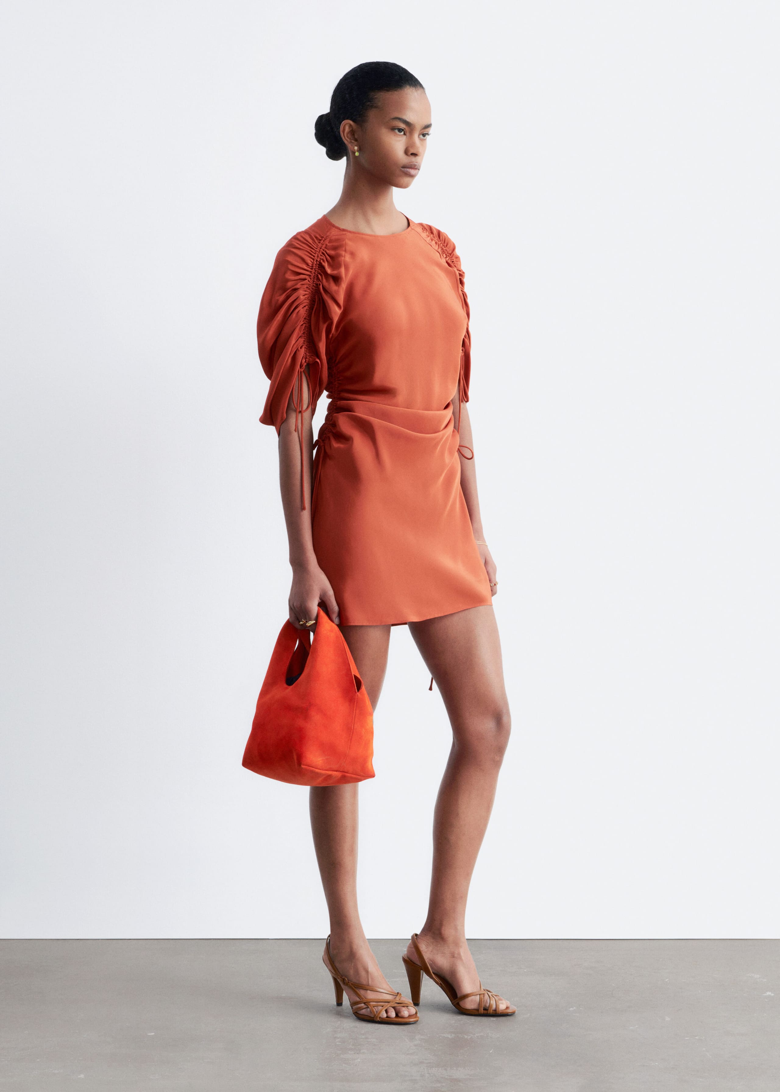 Image of Minivestido escultural fruncido