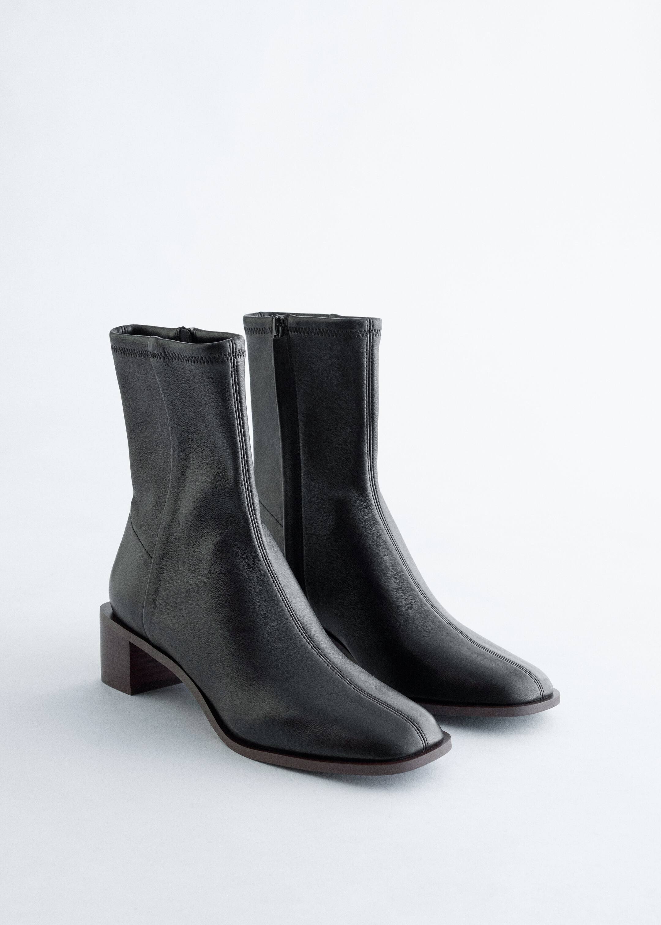 Visa större bild: Sockboots i nappa - Svart - DAM | H&M SE 4