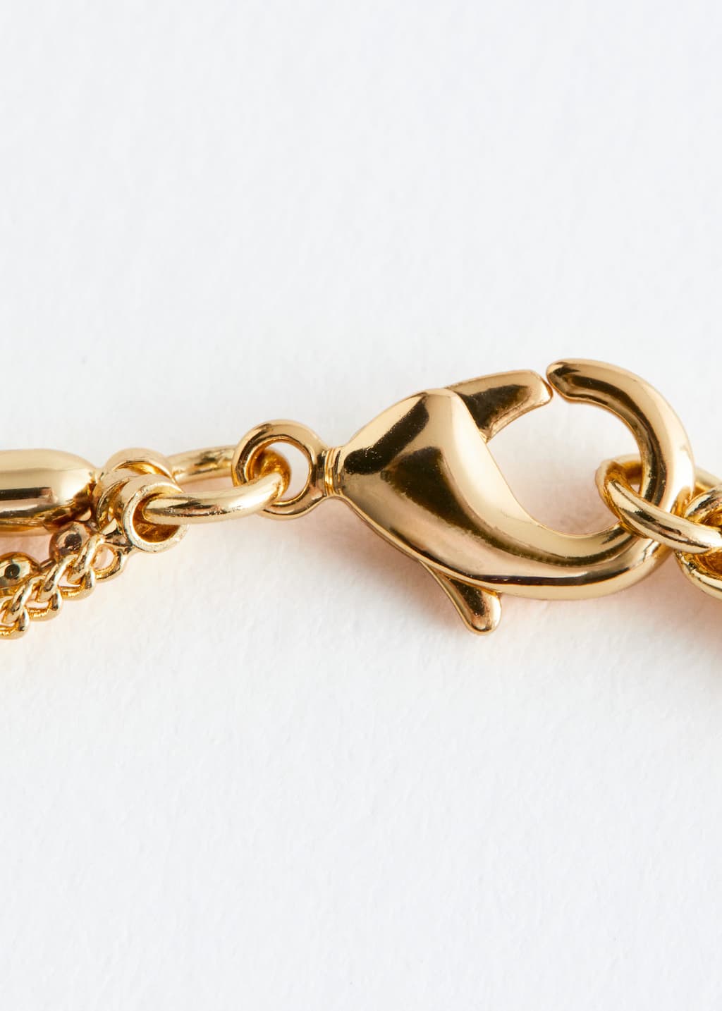 Image of Dubbelradigt halsband med berlock