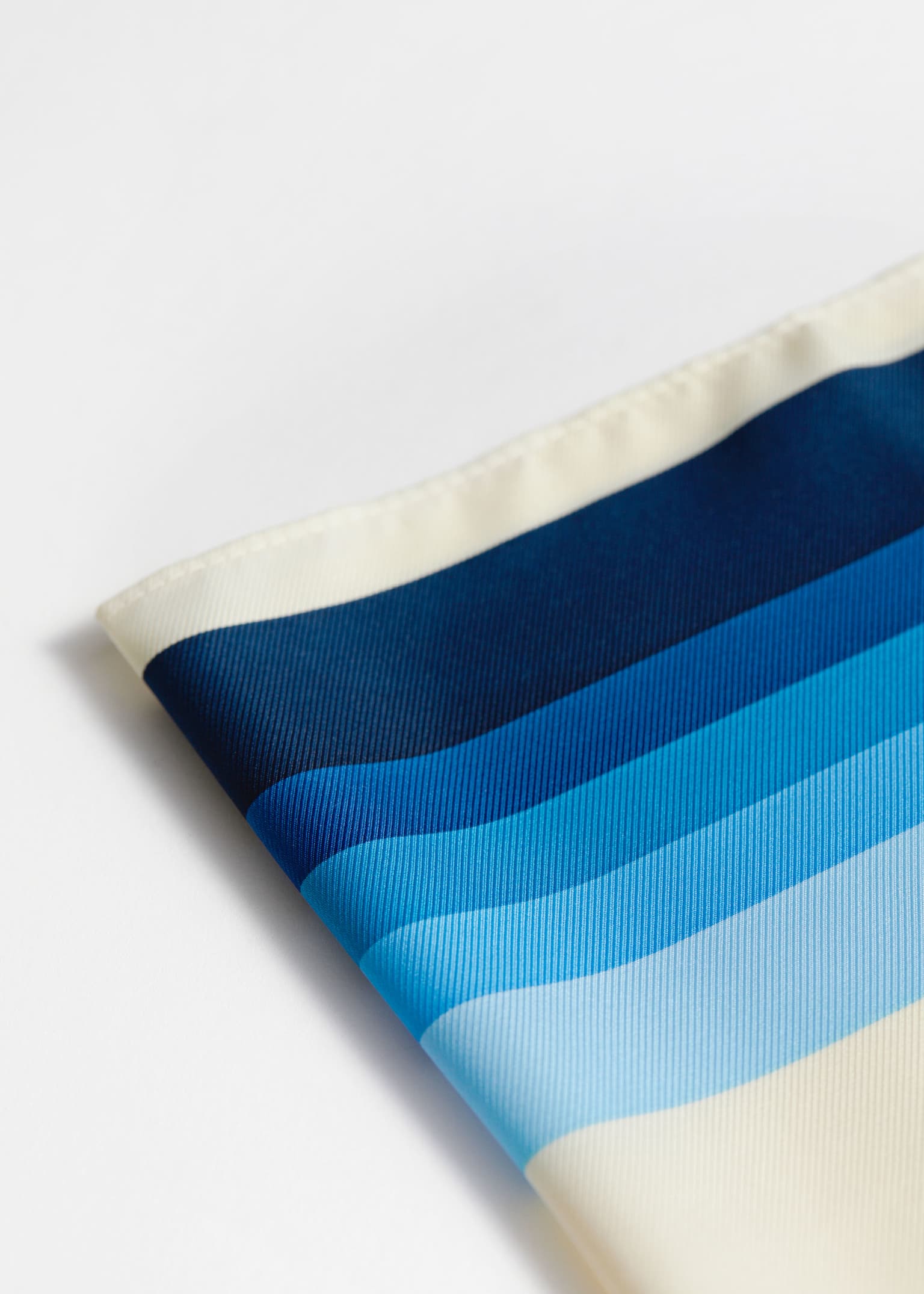 Kvadratisk tørklæde med graduering - Blå - 2